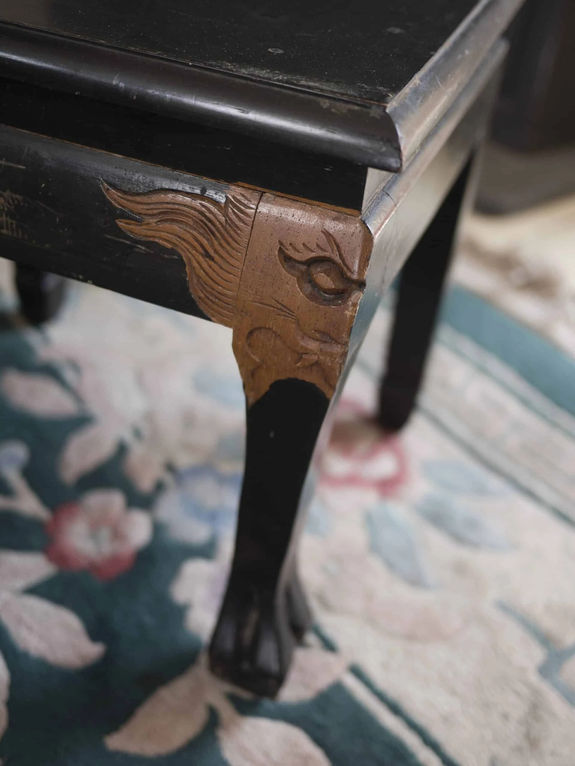 Čínský konferenční stolek se stoličkami