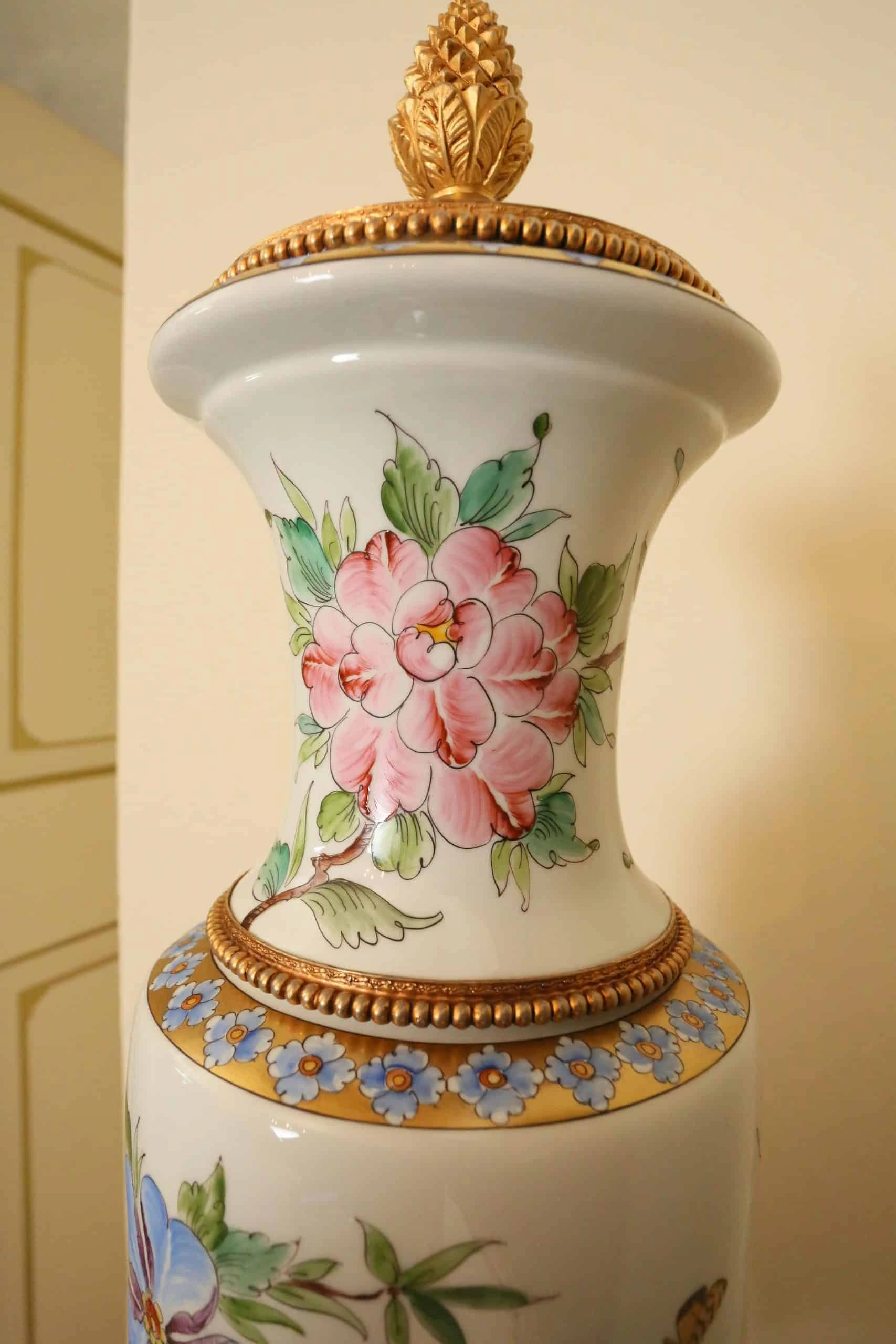 Velká italská váza signovaná V 89 cm