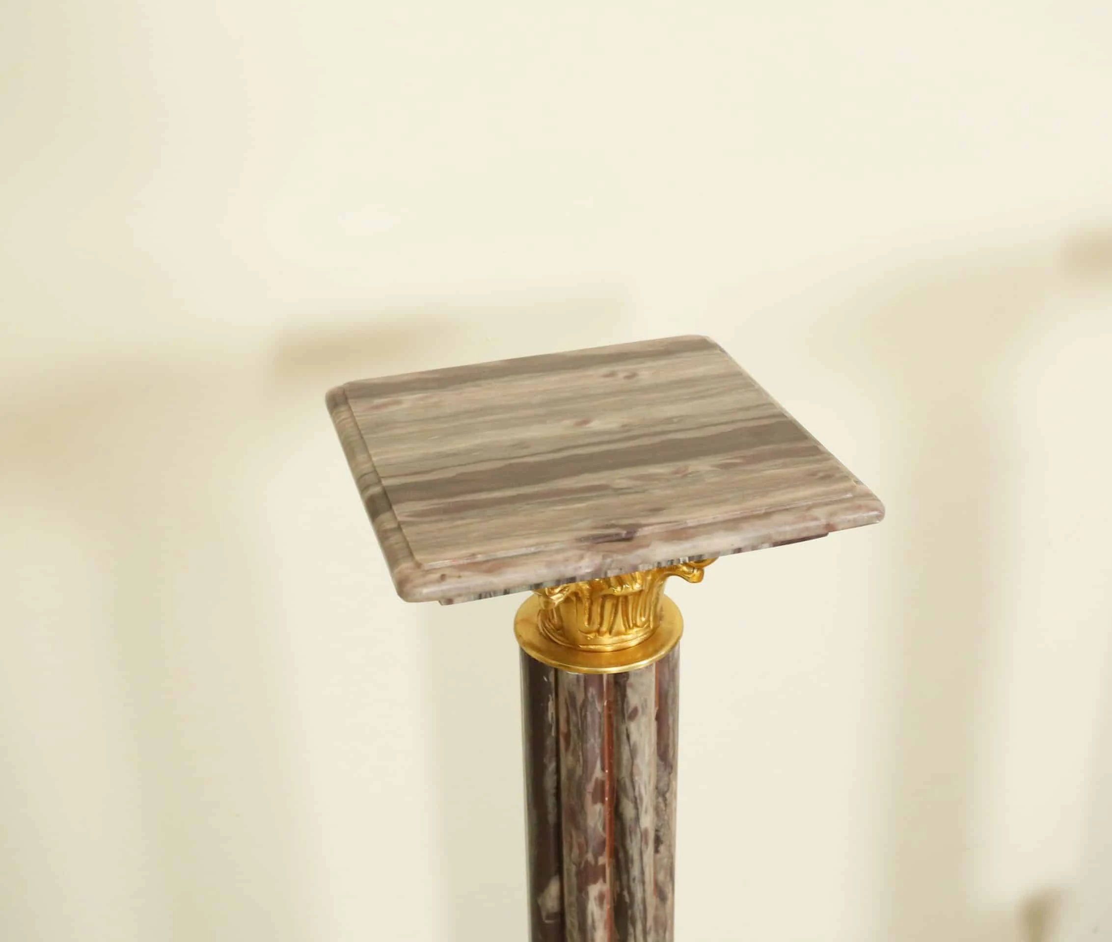 Párové sloupy / podstavce z mramoru