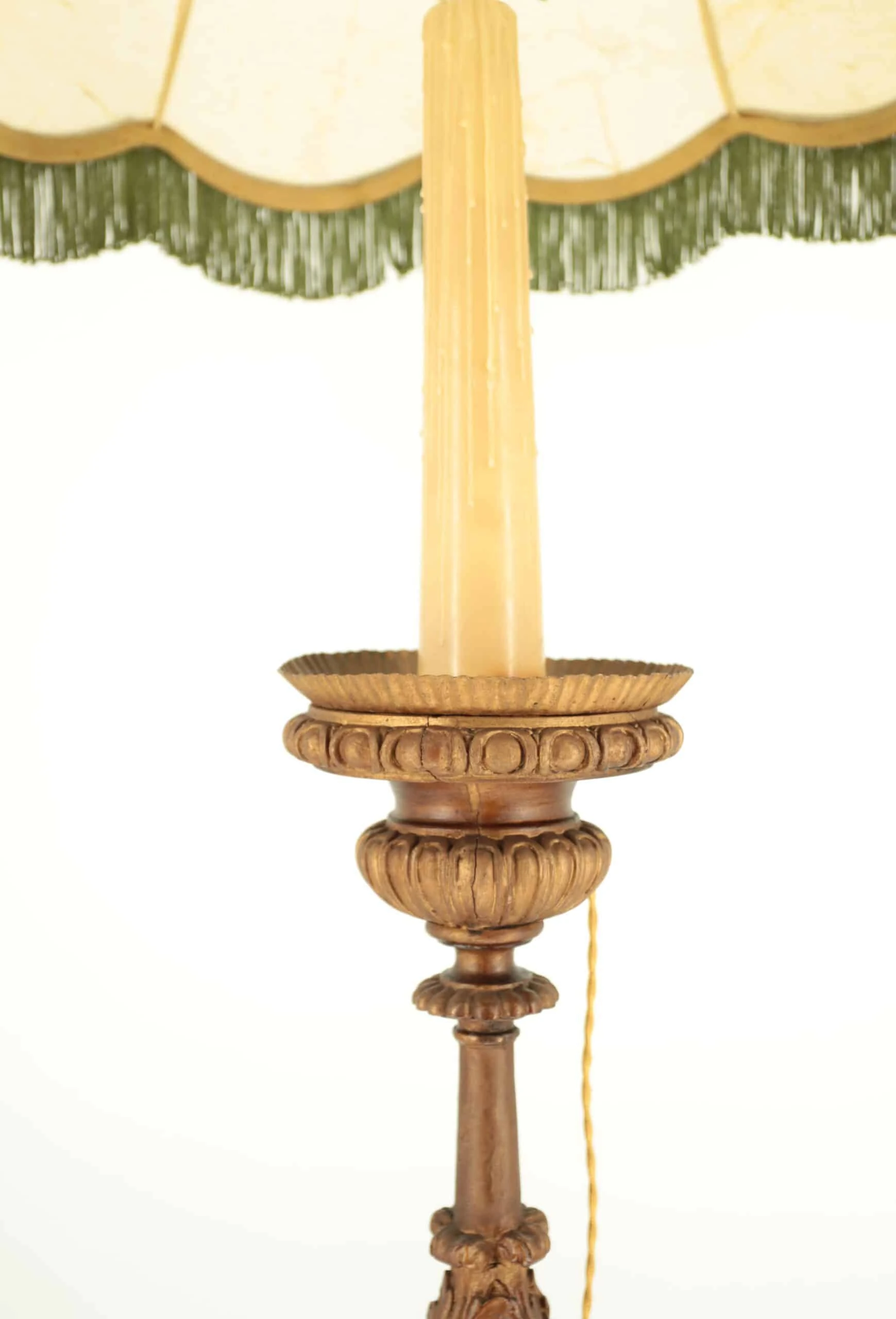 Starožitná stojací lampa s měchýřovým stínidlem