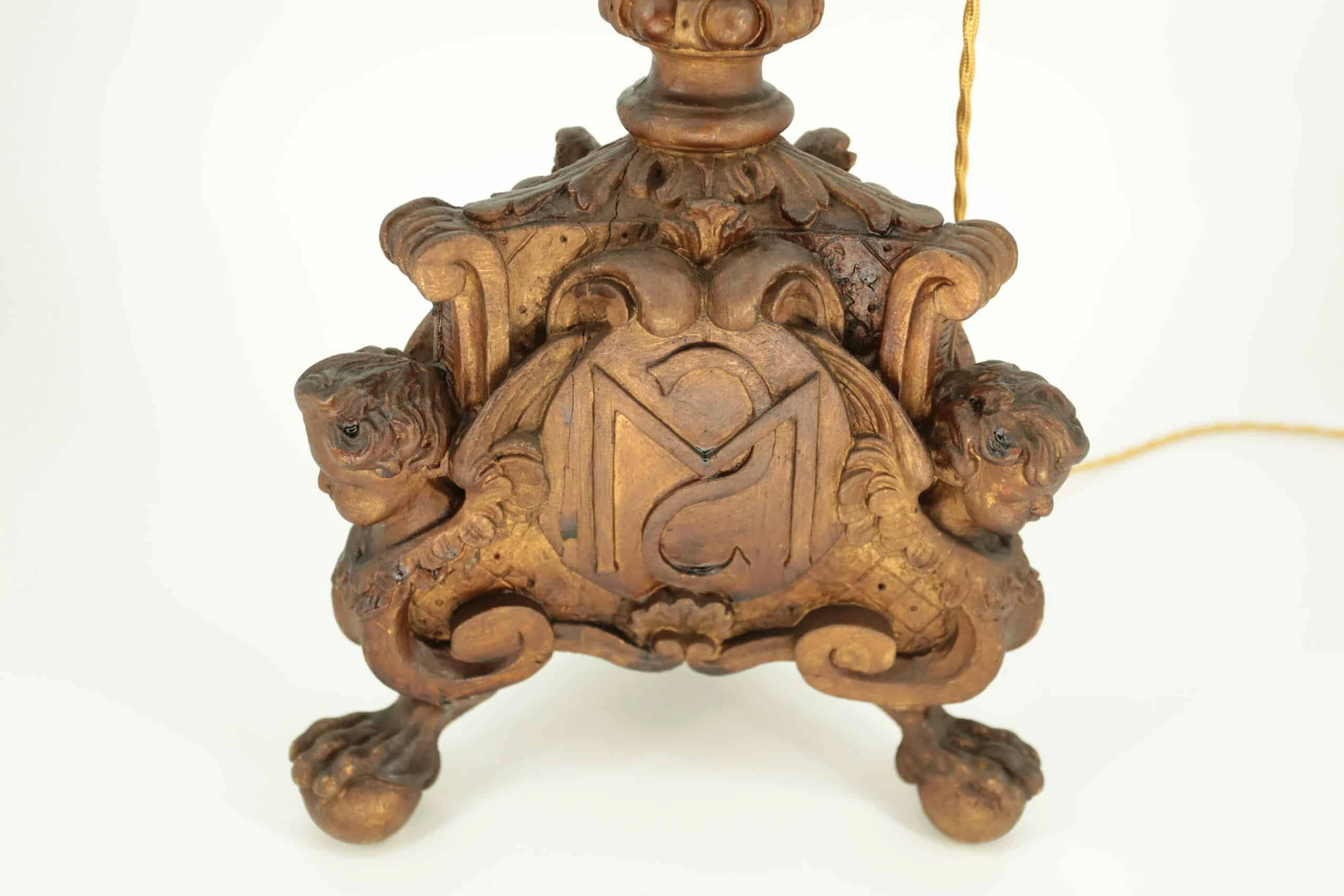 Starožitná stojací lampa s měchýřovým stínidlem