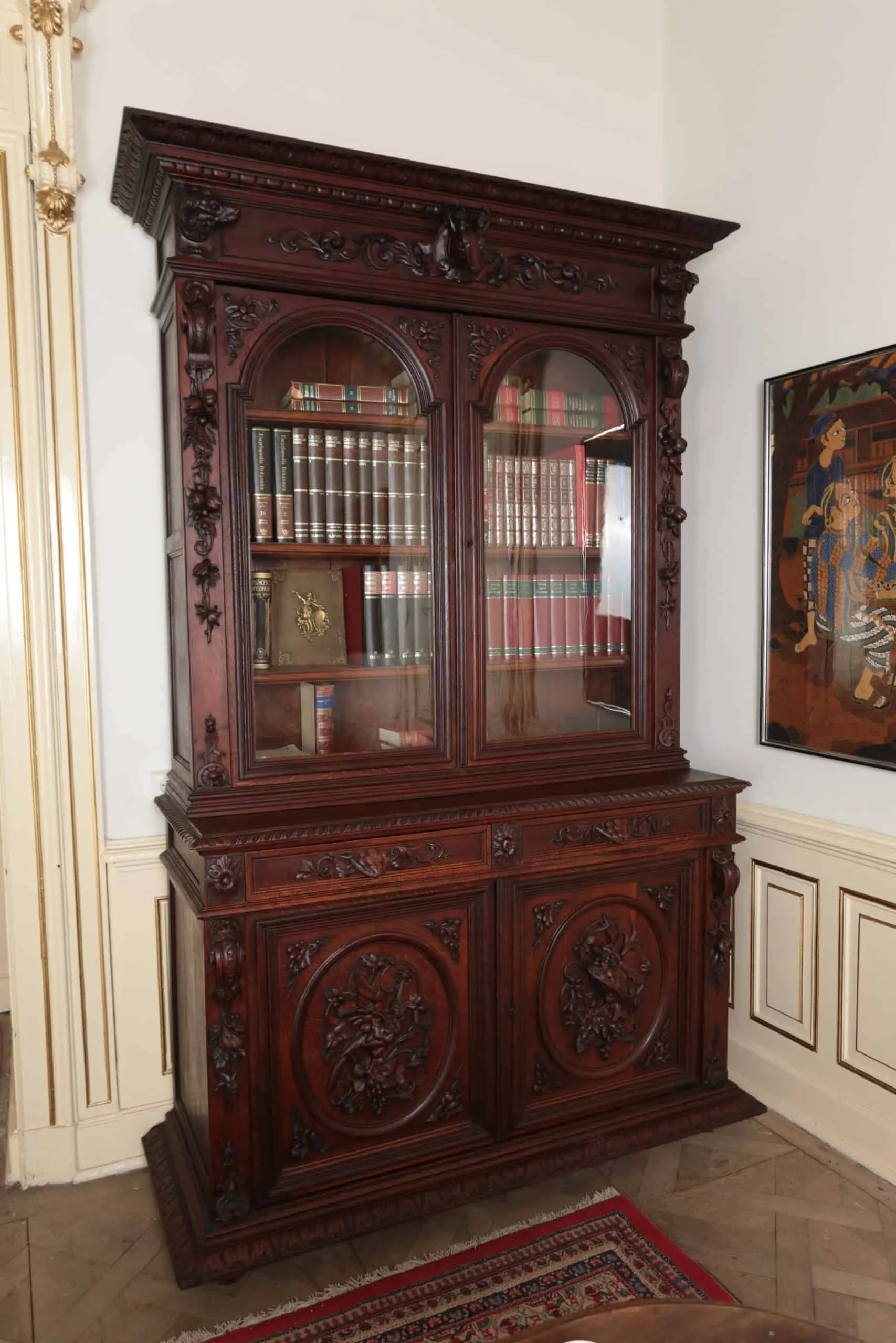 Starožitný lovecký příborník / knihovna