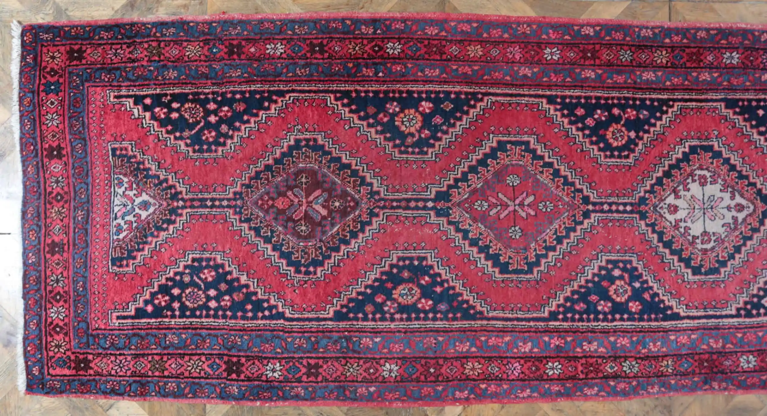 Perský vlněný běhoun 400 X 110 cm