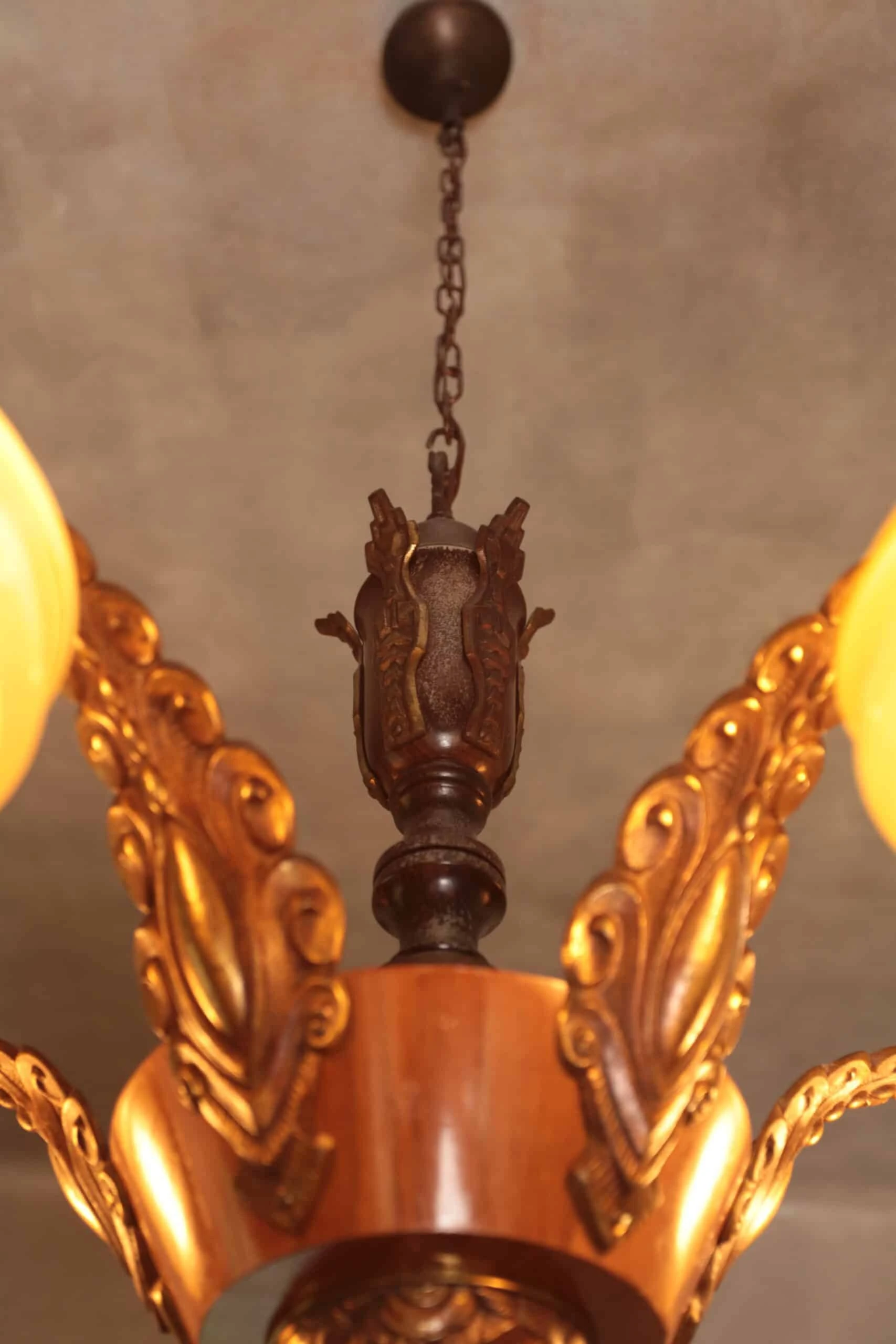 Starožitný lustr Art Deco