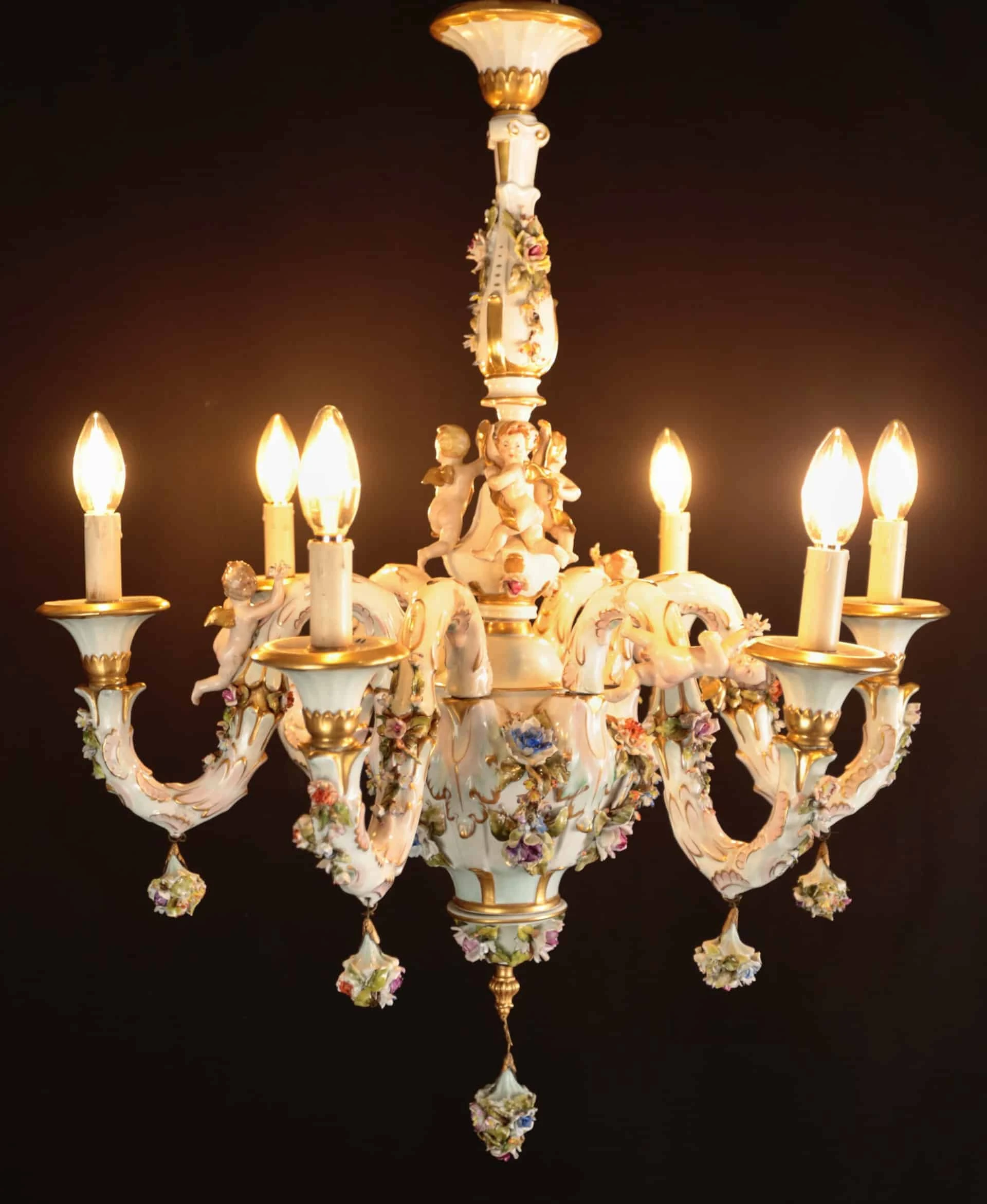 Starožitný porcelánový lustr značený DZ