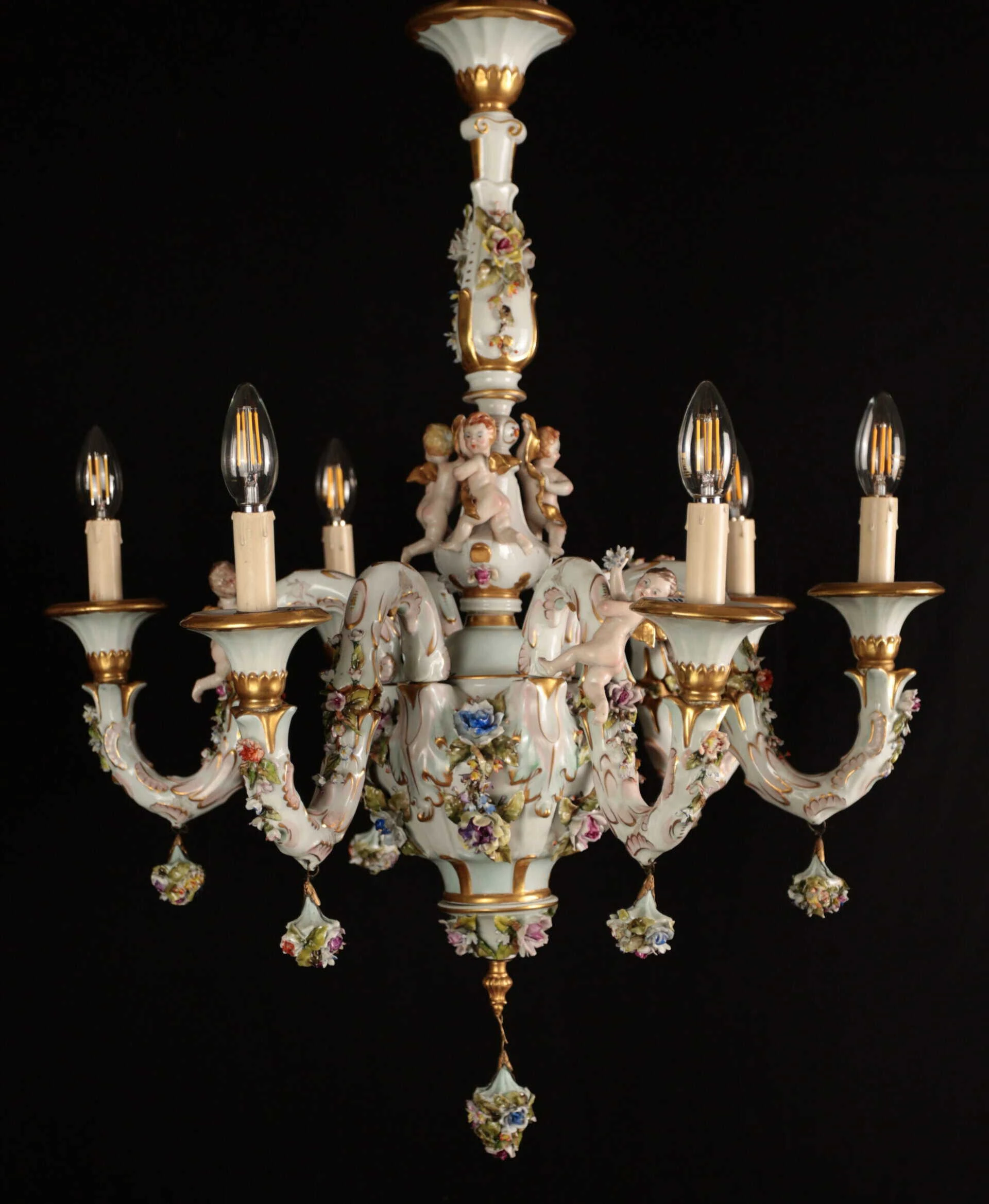 Starožitný porcelánový lustr značený DZ