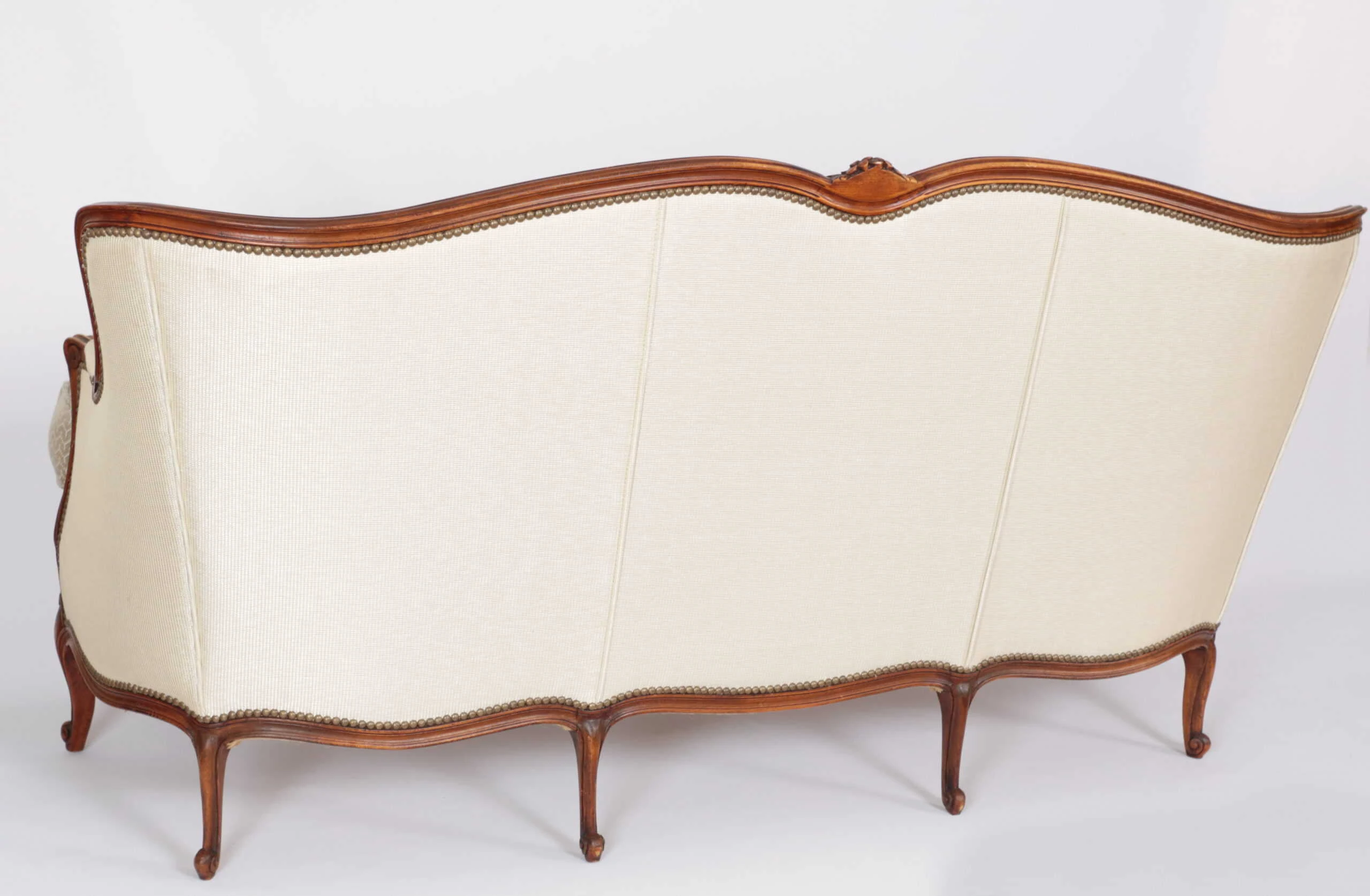 Sofa Ludvík XV nově čalouněná