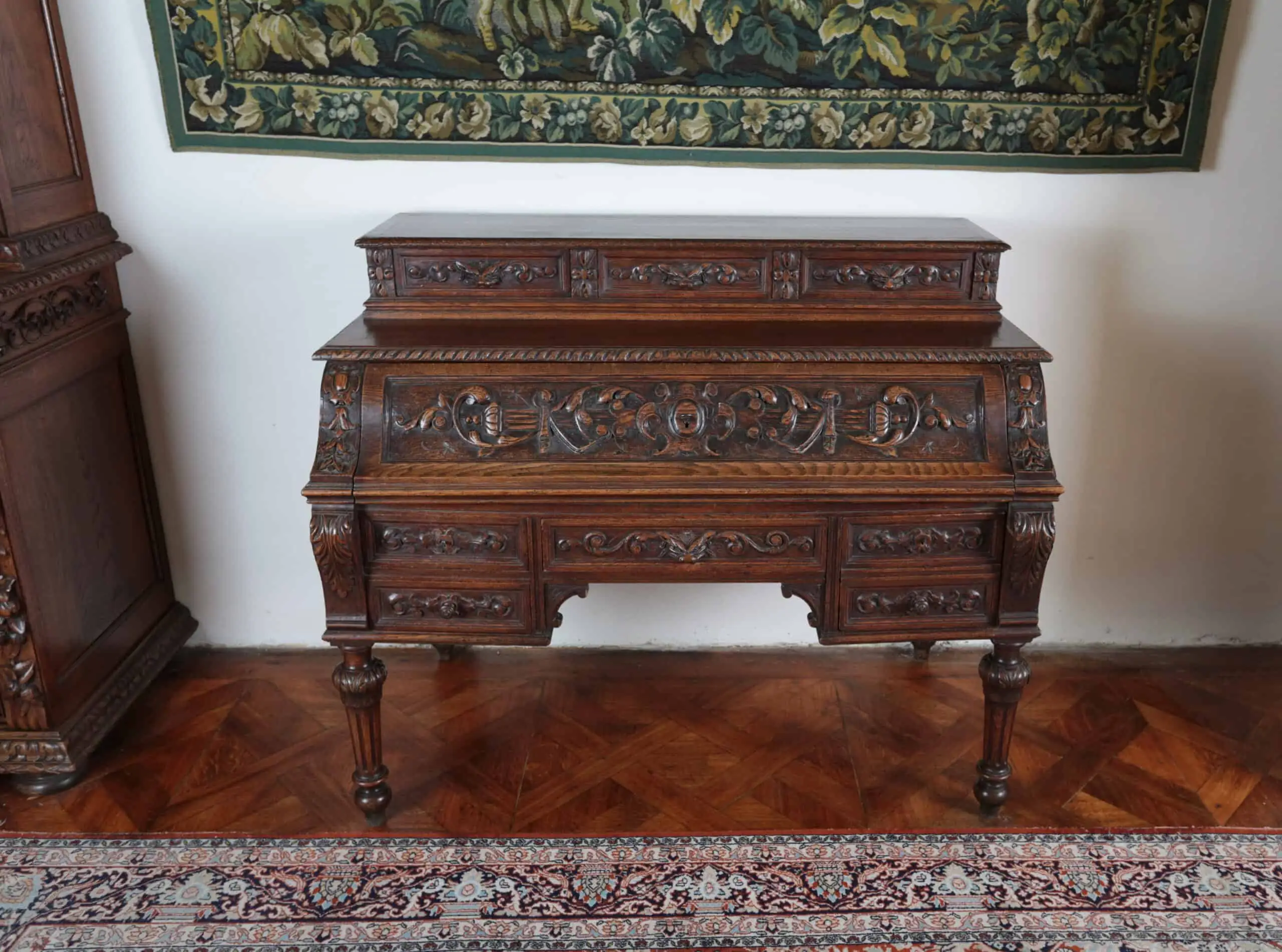 Starožitný francouzský psací stůl renesanční