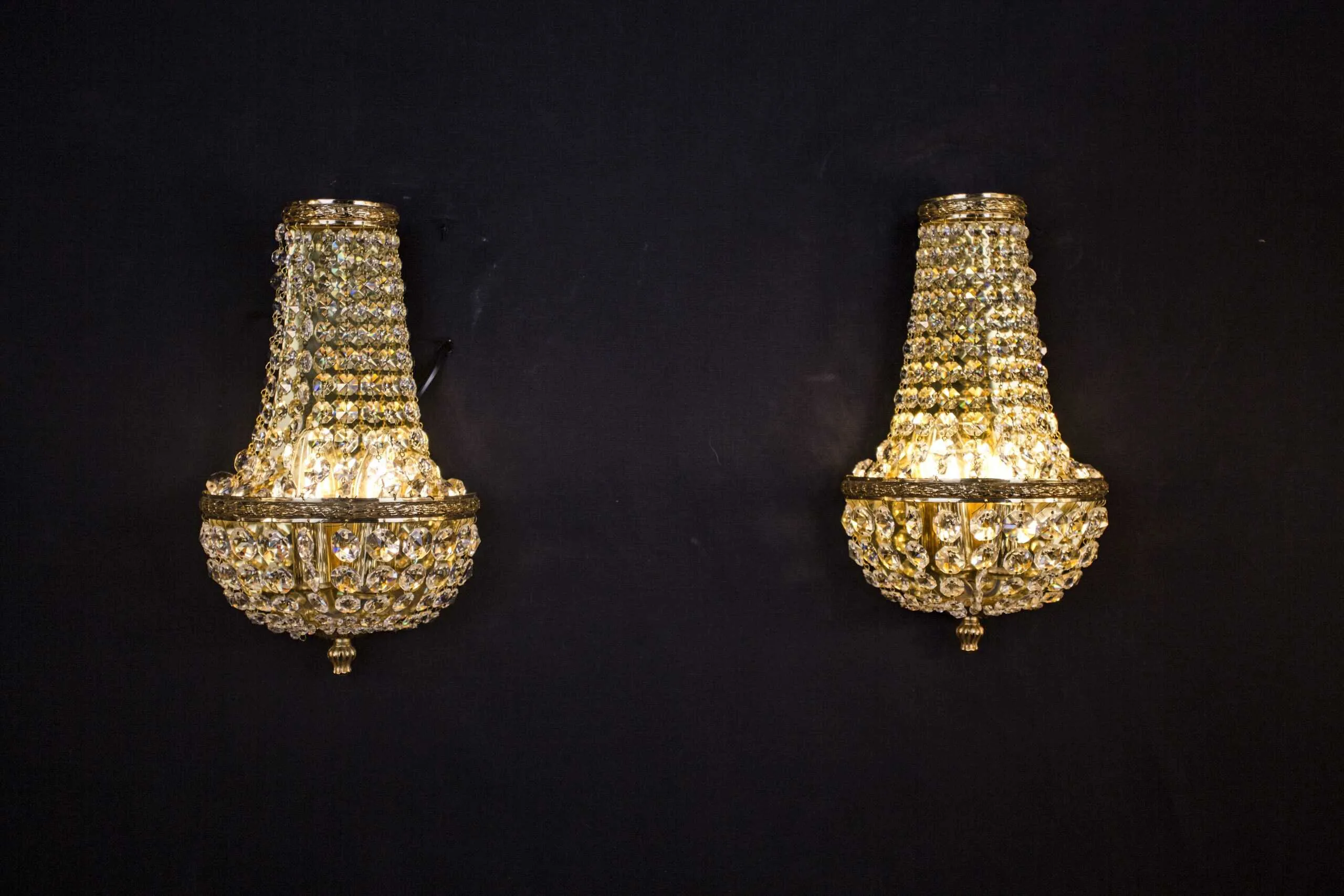 Nástěnné křišťálové lampy
