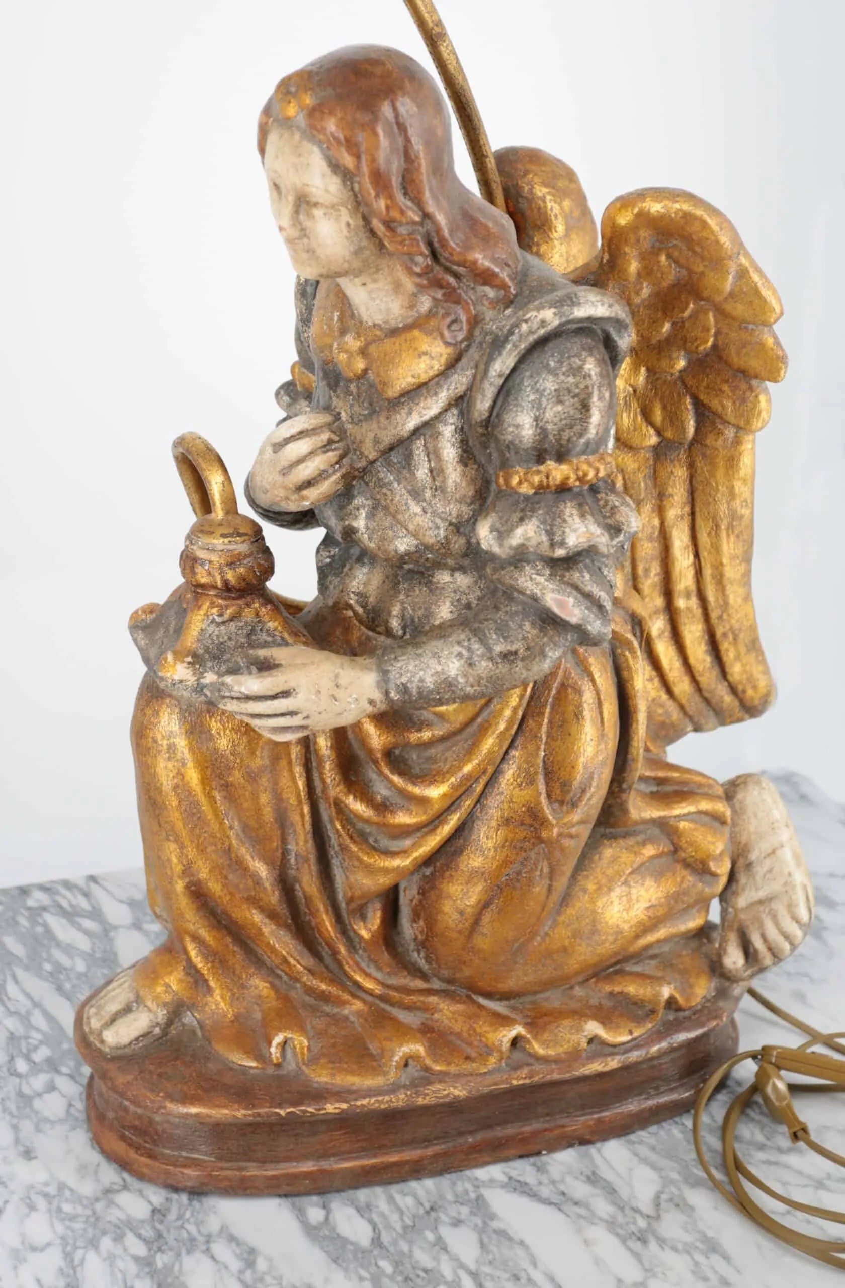 Velká starožitná lampa Anděl