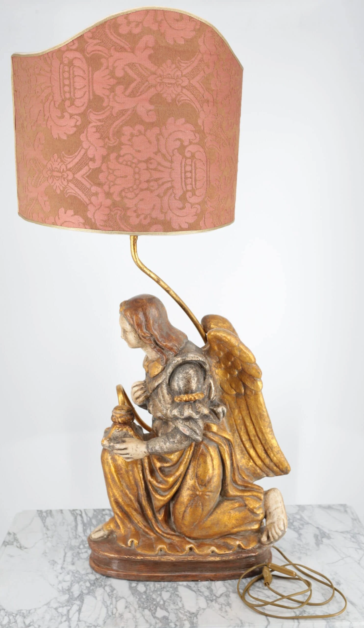 Velká starožitná lampa Anděl