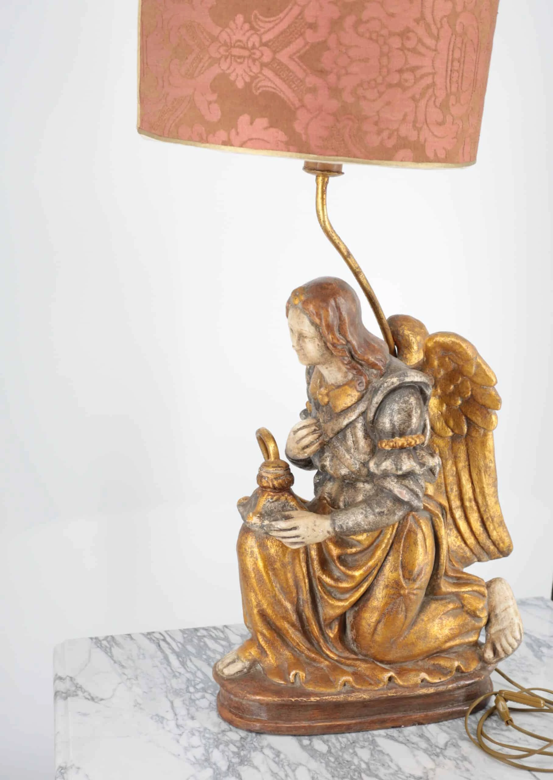 Velká starožitná lampa Anděl