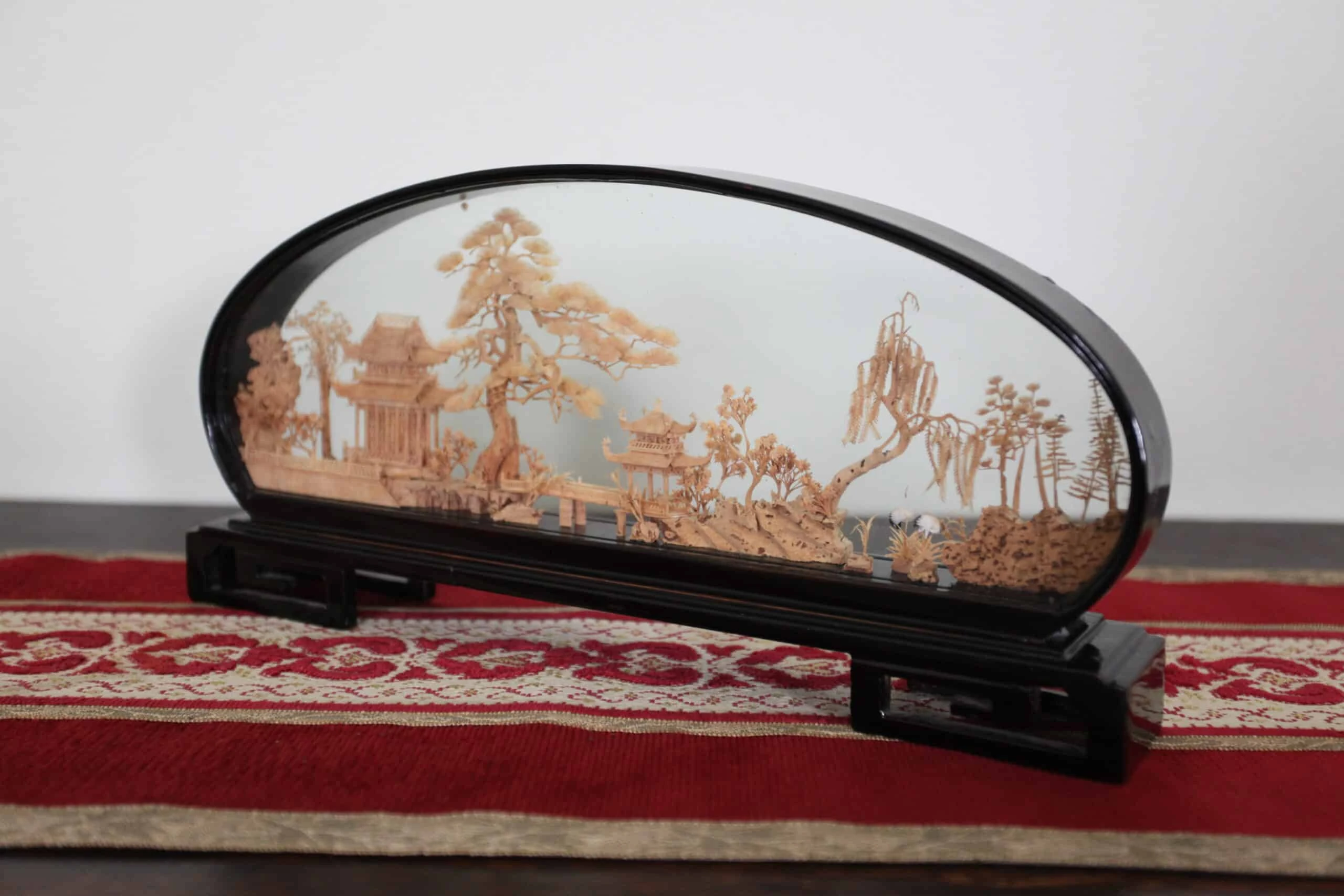 Model čínské zahrady se stavbami