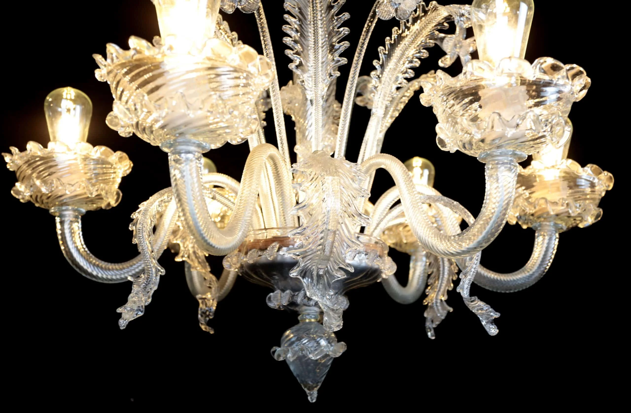 Šestiramenný benátský lustr Murano. Zrestaurovaný