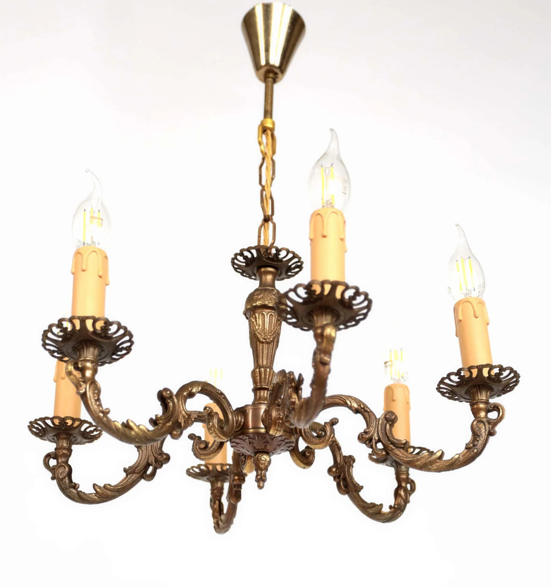 Malý šestiramenný lustr z mosazi