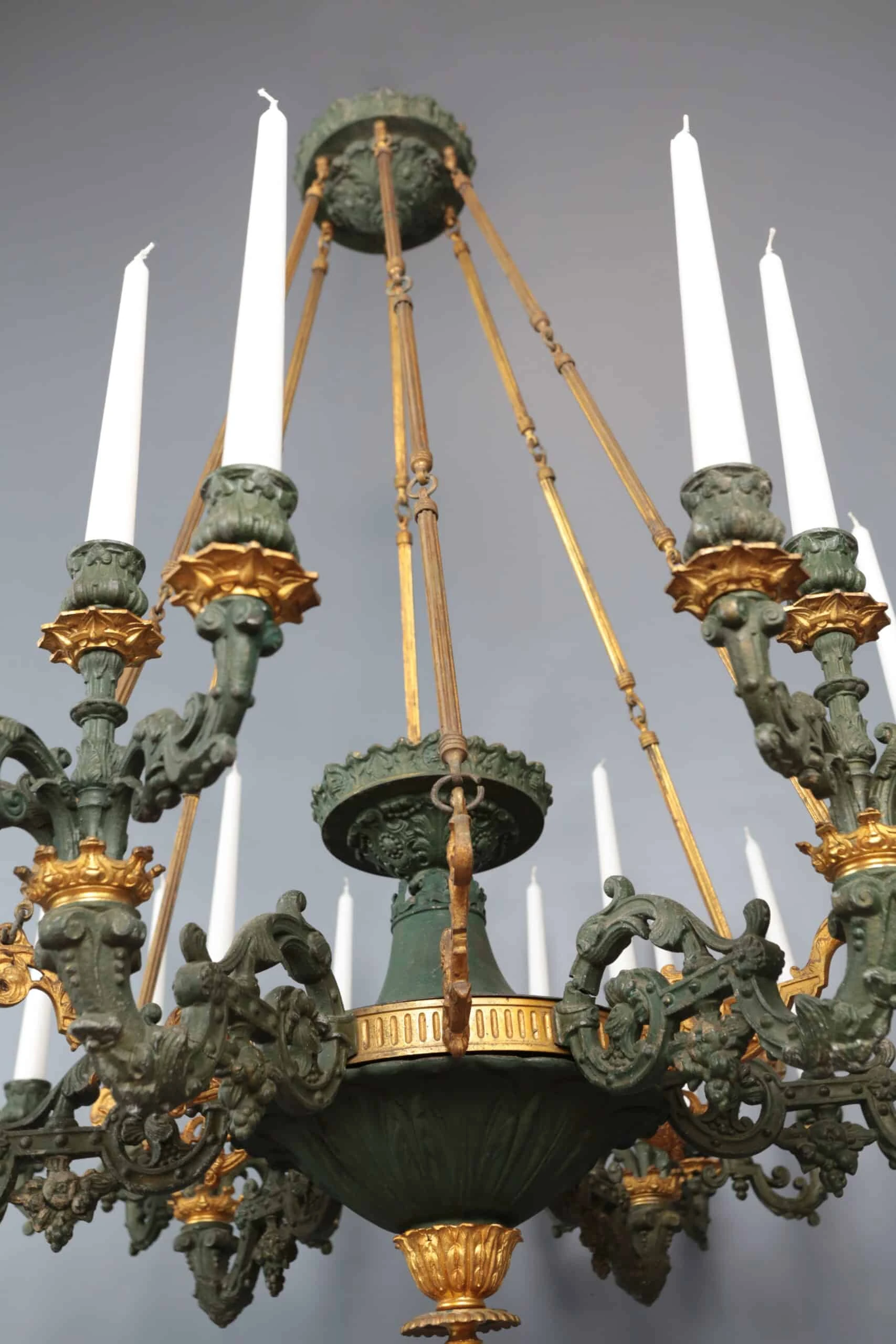 Palácový francouzský empírový lustr 24 svíček