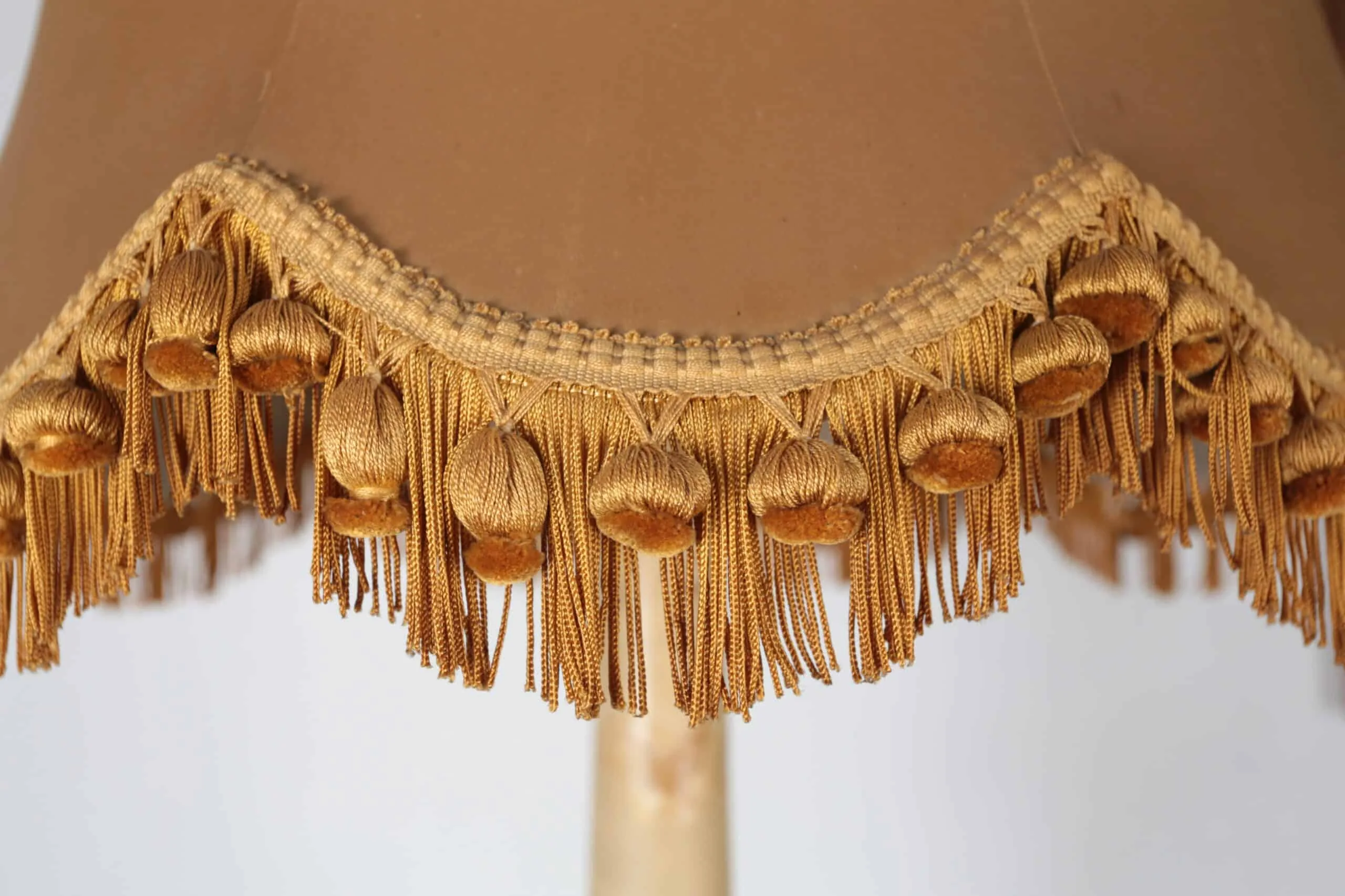 Barokní dřevěný svícen – Lampa