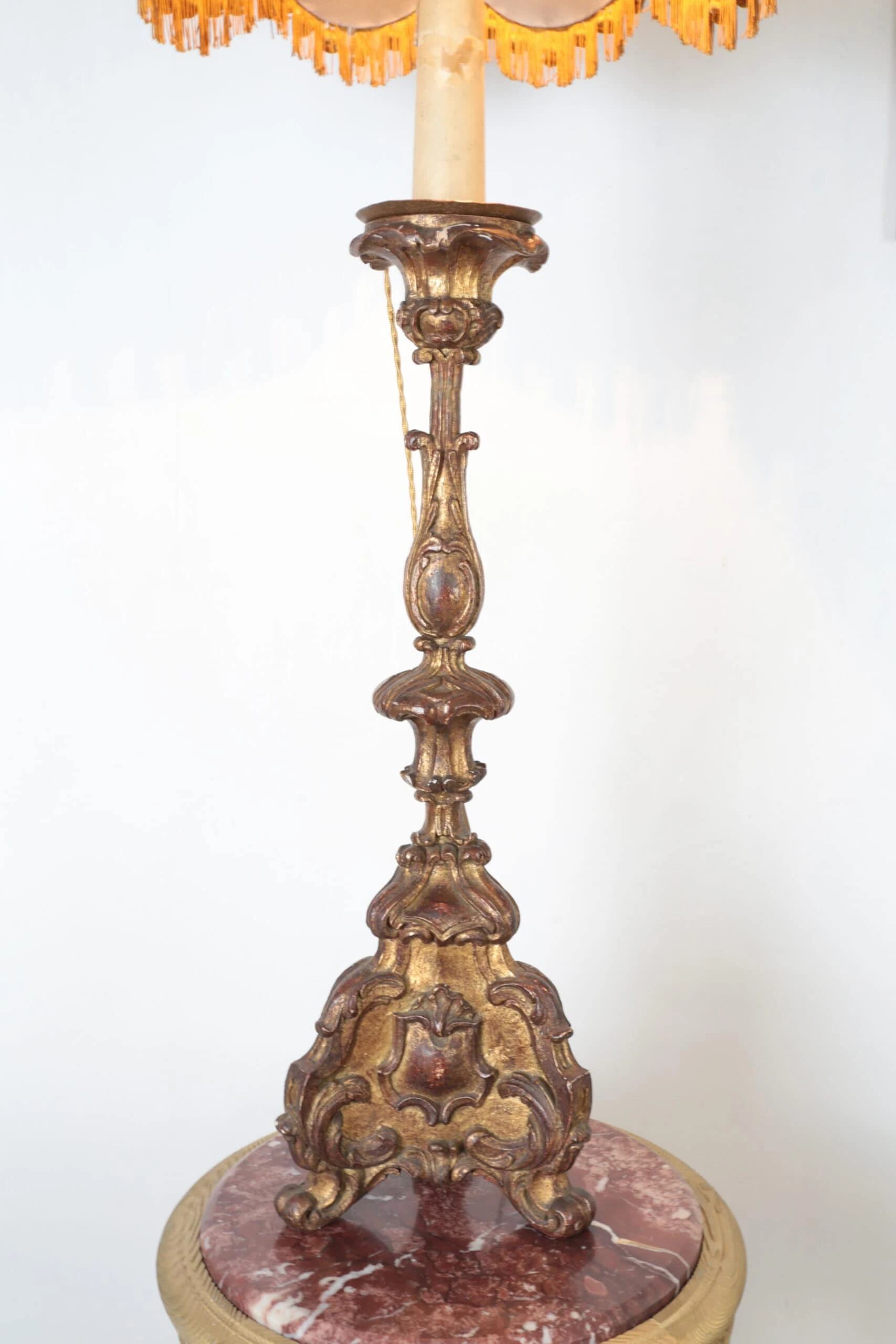 Barokní dřevěný svícen – Lampa