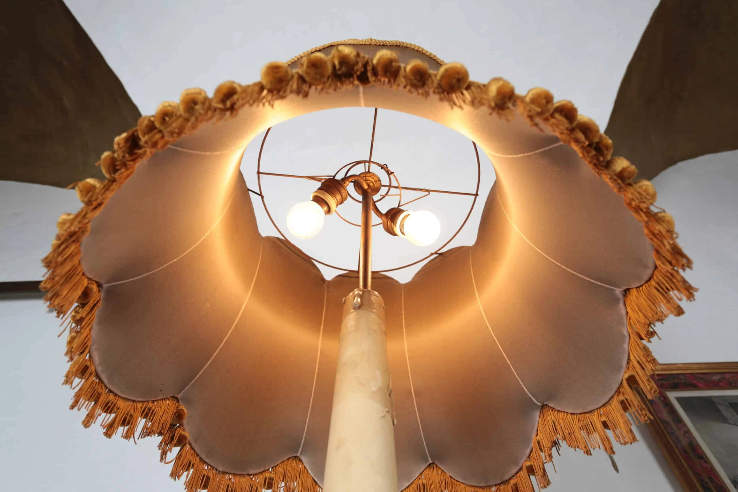 Barokní dřevěný svícen – Lampa