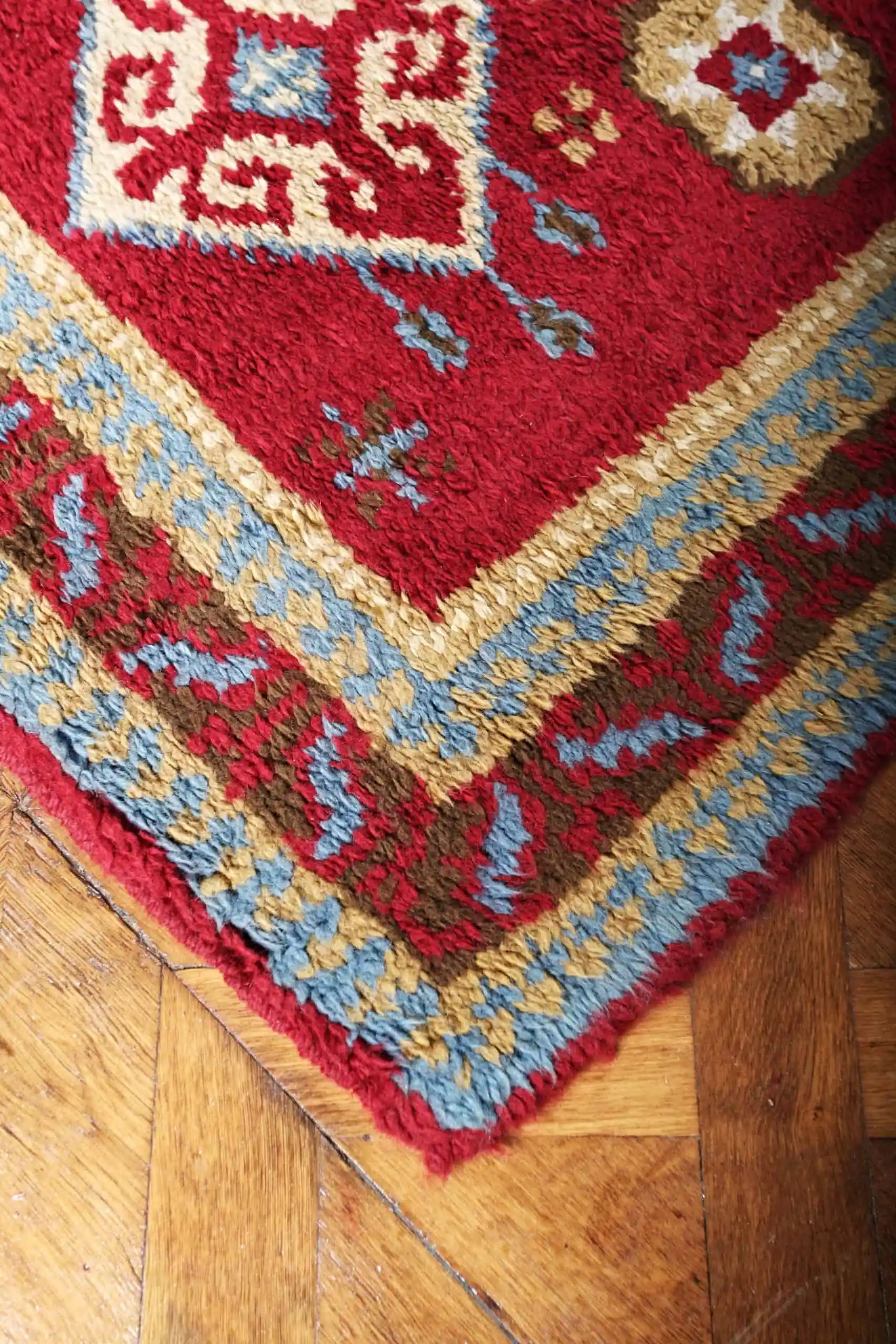 Ručně vázaná předložka / kobereček Čechy
