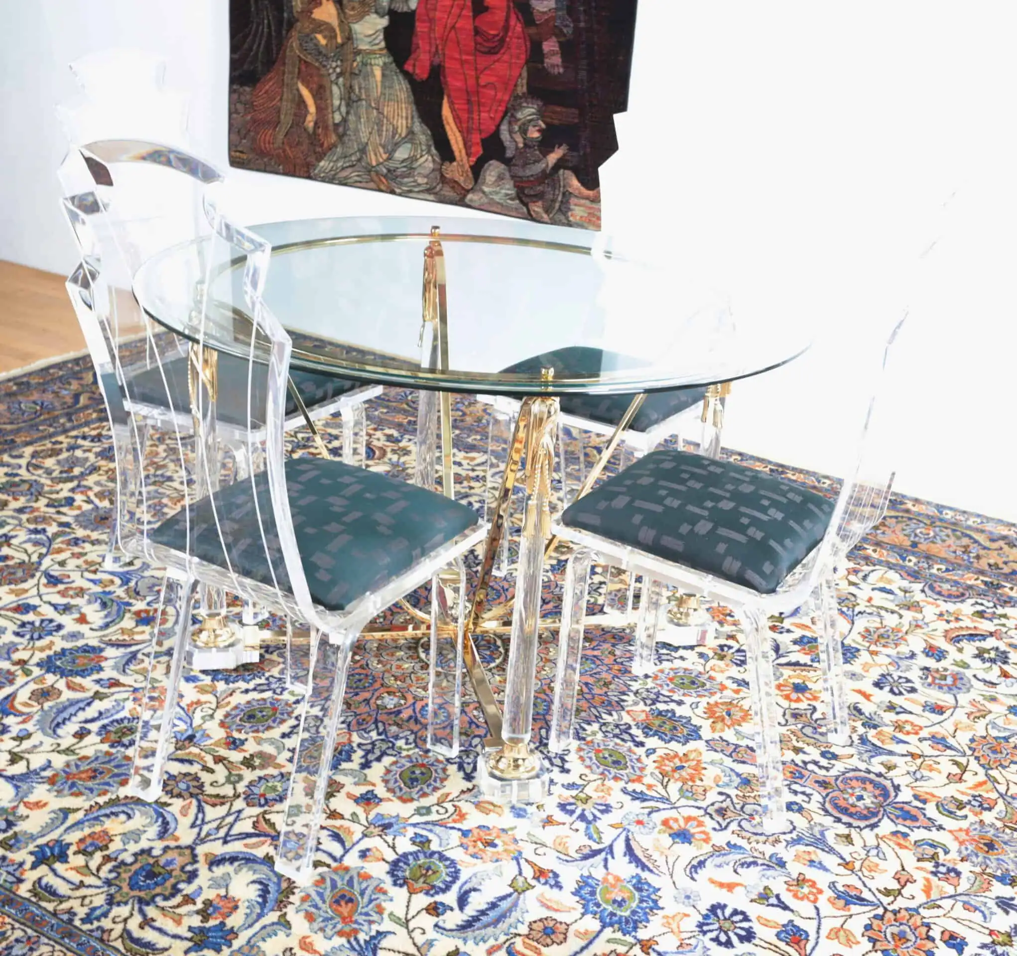 Komplet moderního kulatého stolu a 4 židle