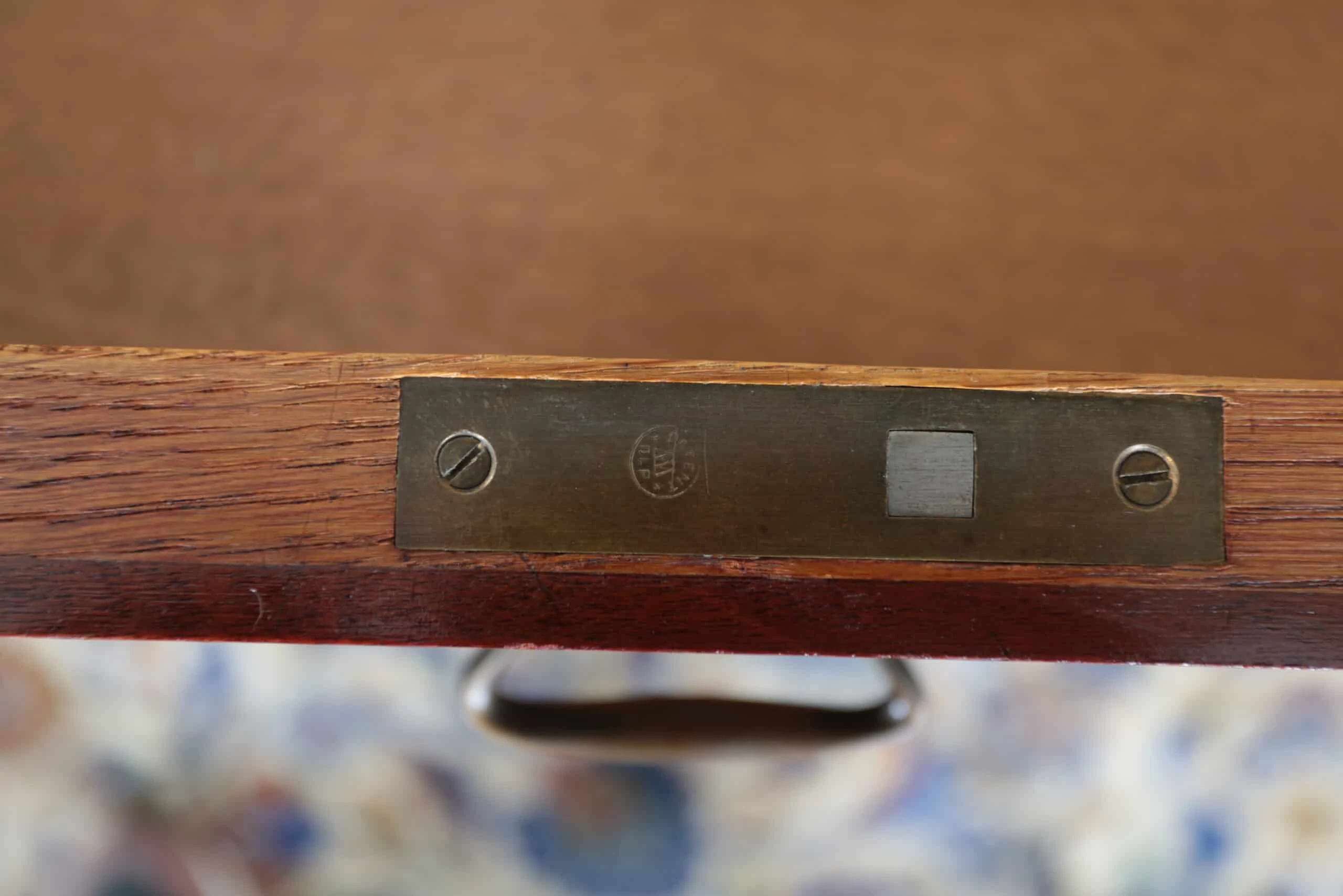 Starožitný neoklasicistní francouzský psací stůl Ludvík XVI