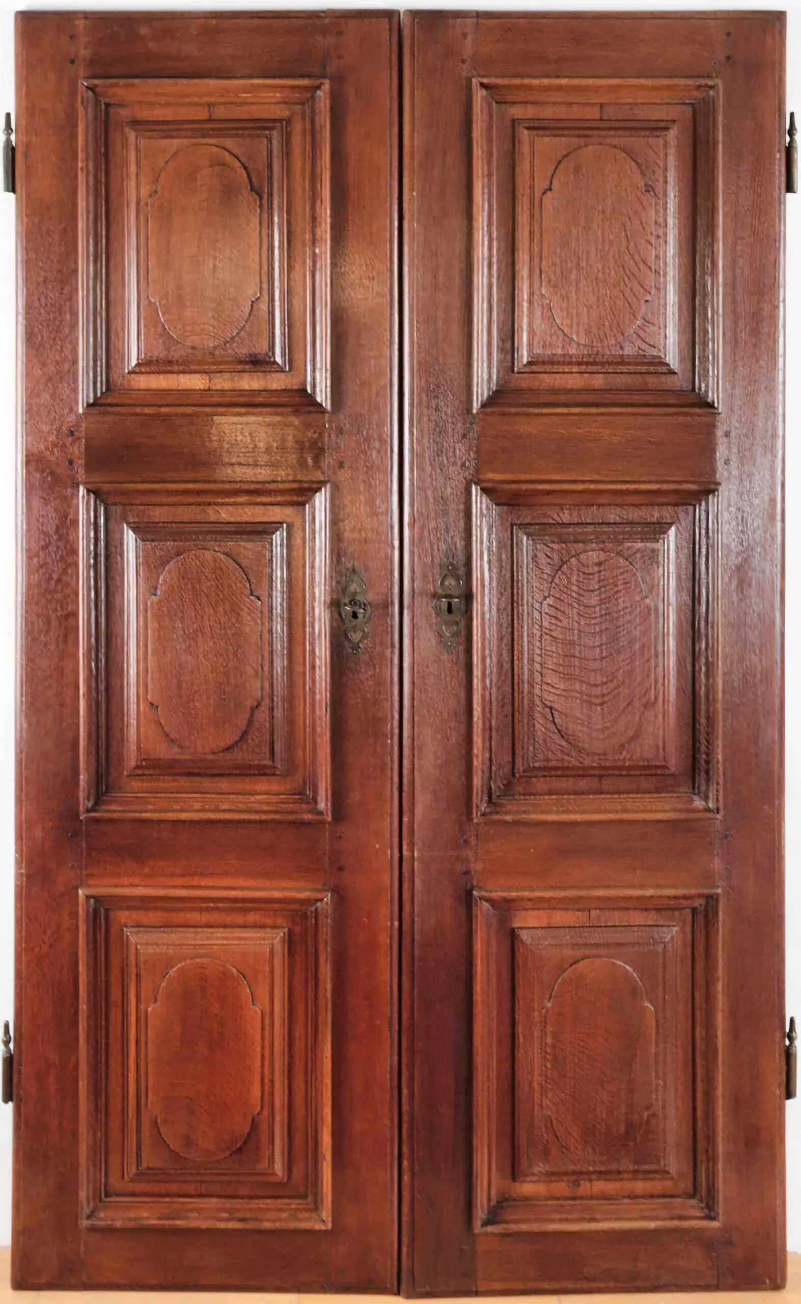 Starožitné dubové dveře z 18. století