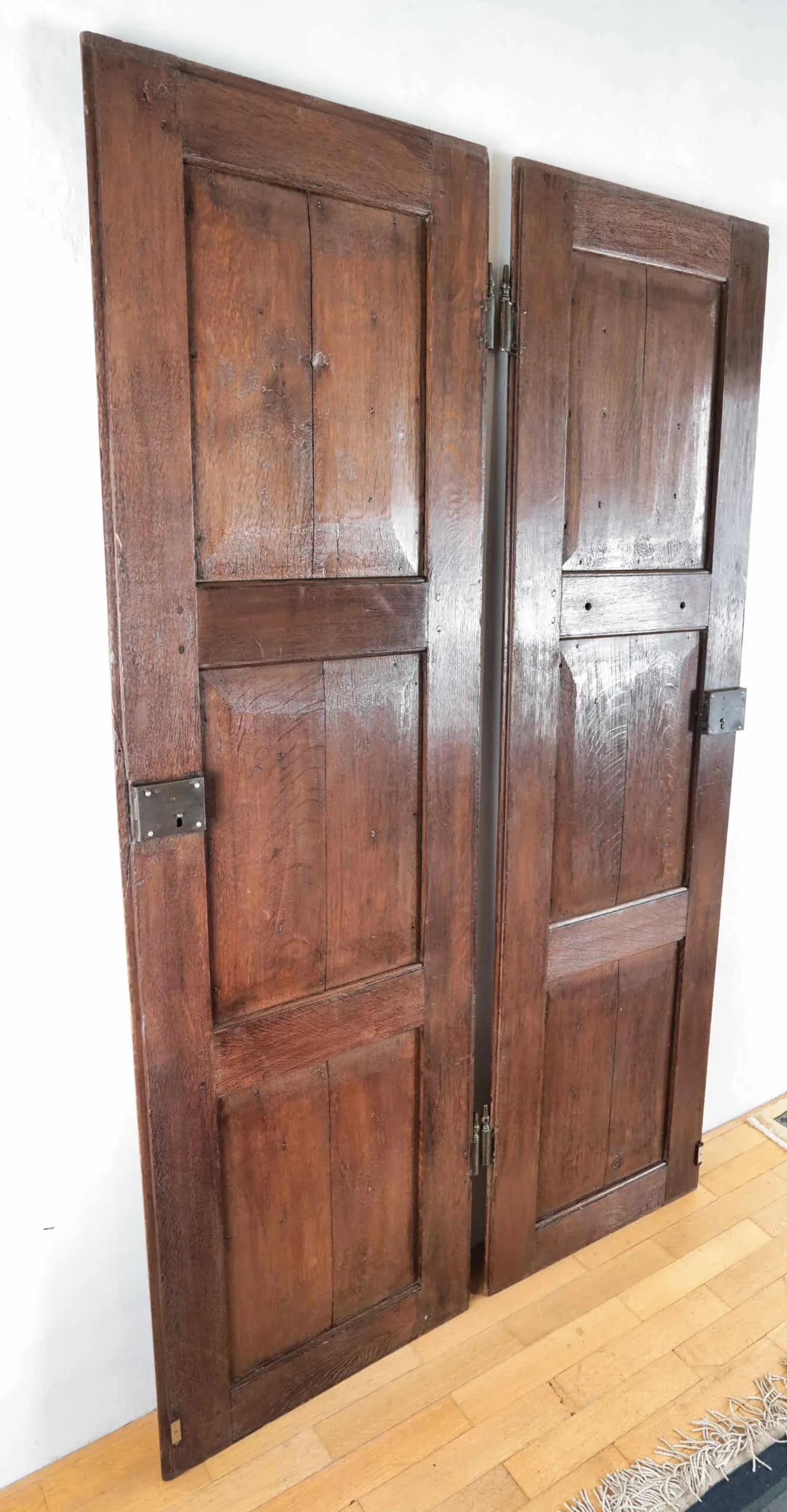 Starožitné dubové dveře z 18. století