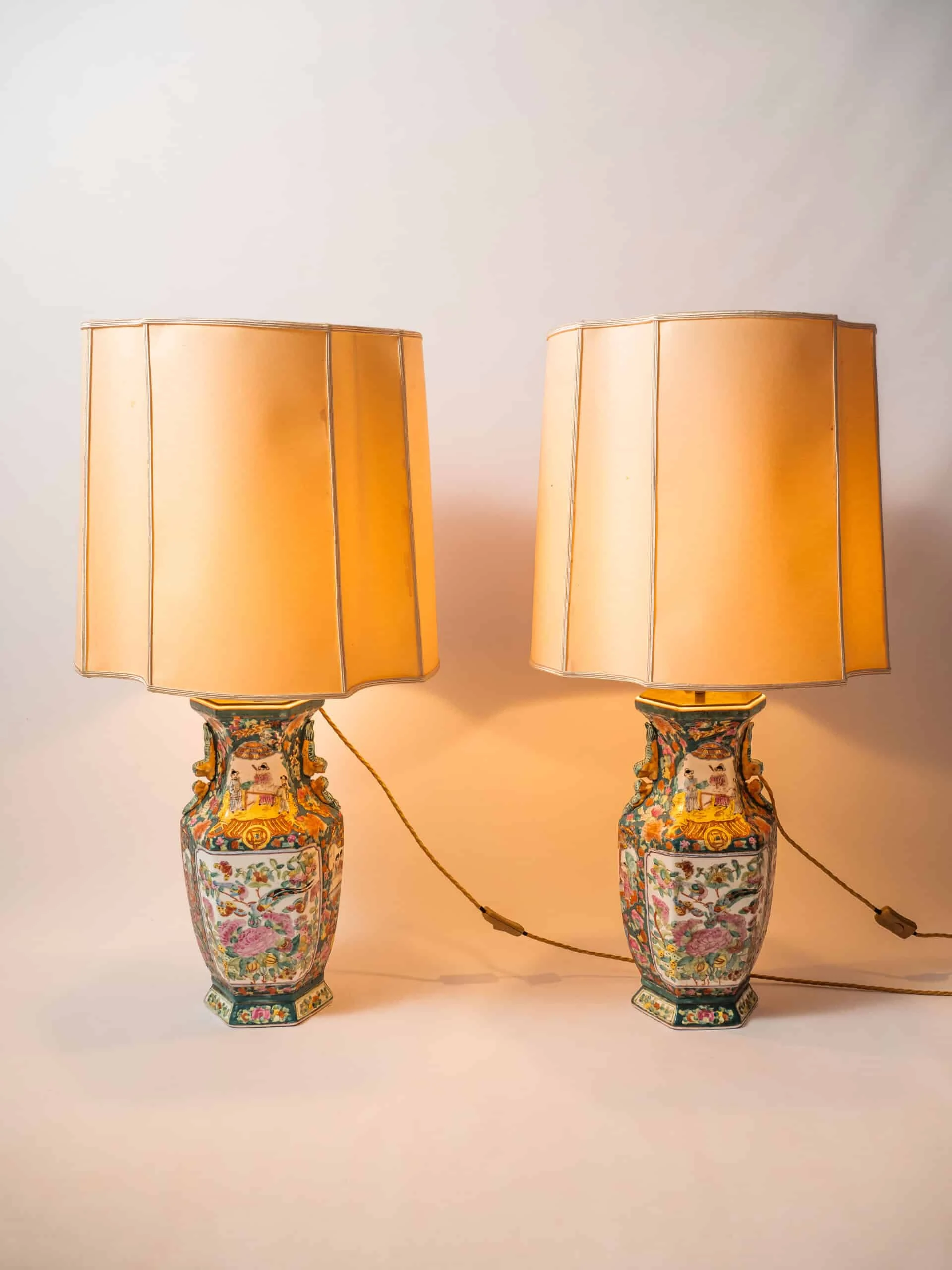 Velké čínské lampy. Ručně malované. Značené