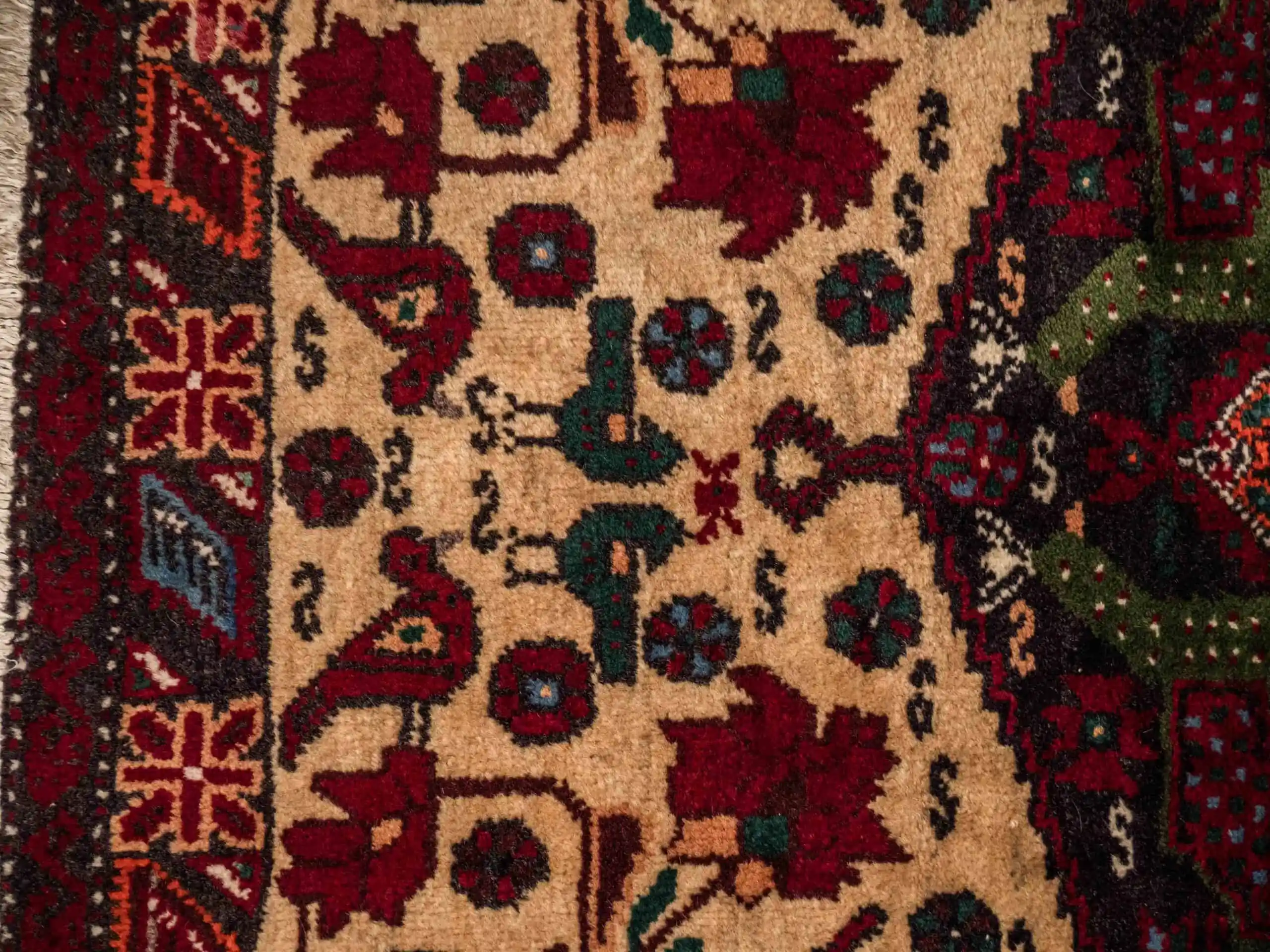 Perský kobereček s pávy / předložka Afshar 100 X 69 cm