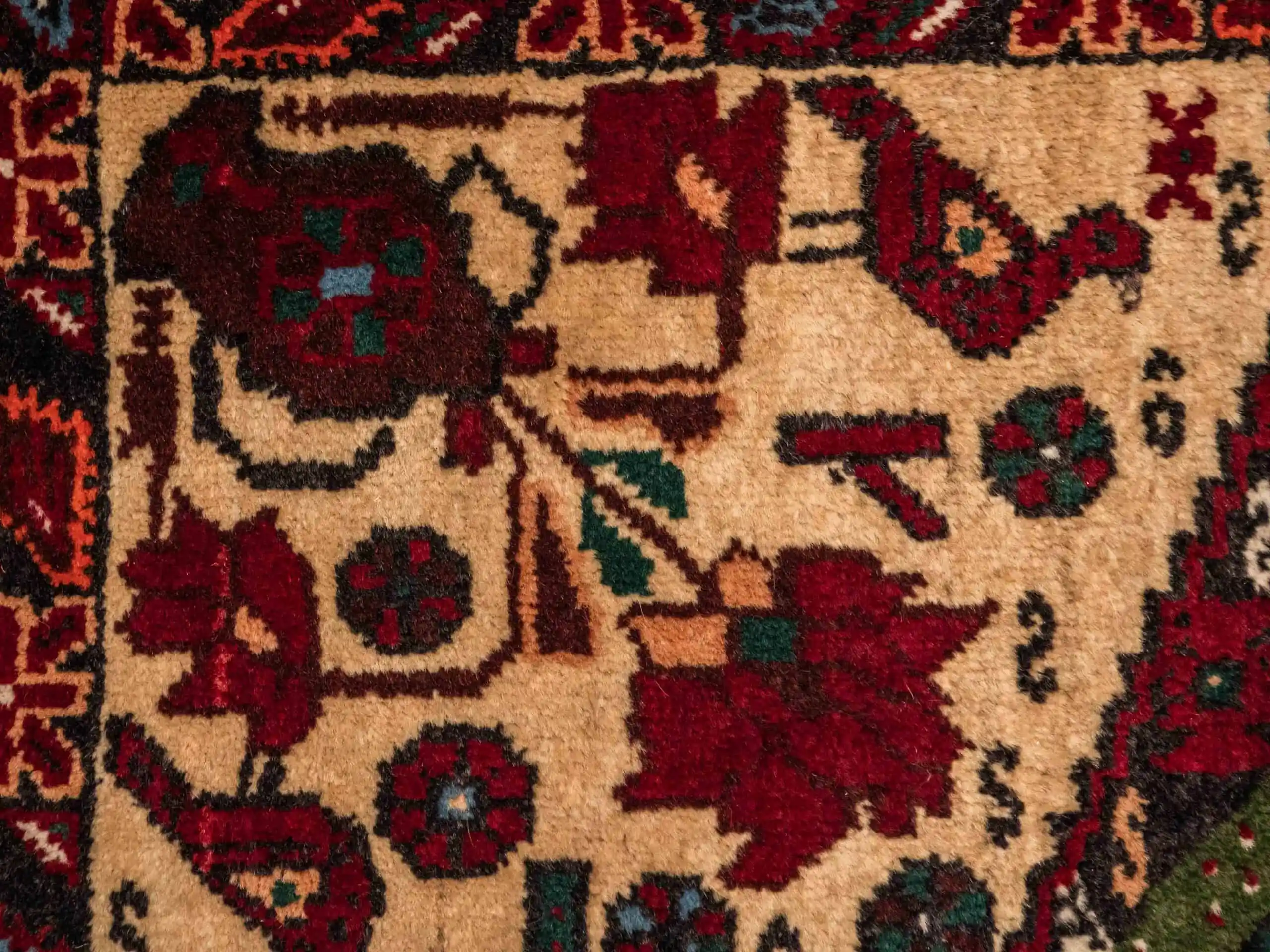 Perský kobereček s pávy / předložka Afshar 100 X 69 cm