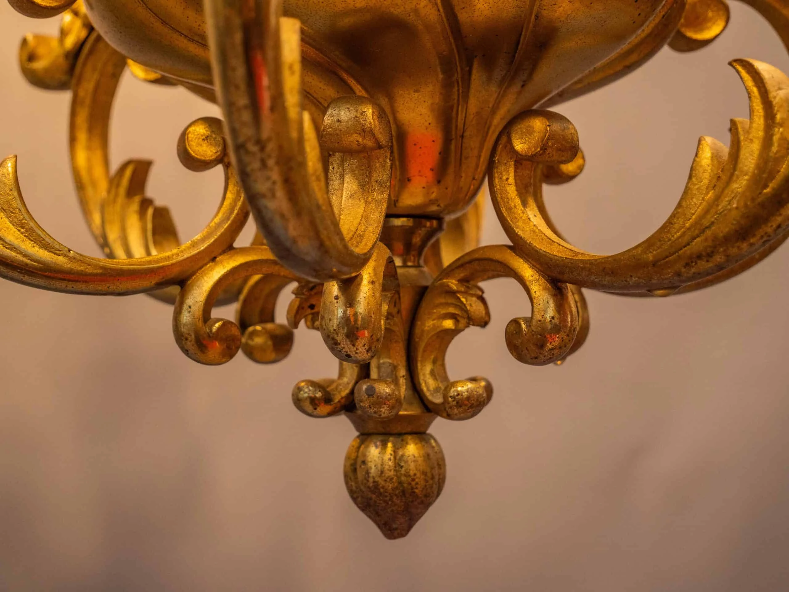 Velký bronzový lustr z dílen Maison Lucien Gau Paris
