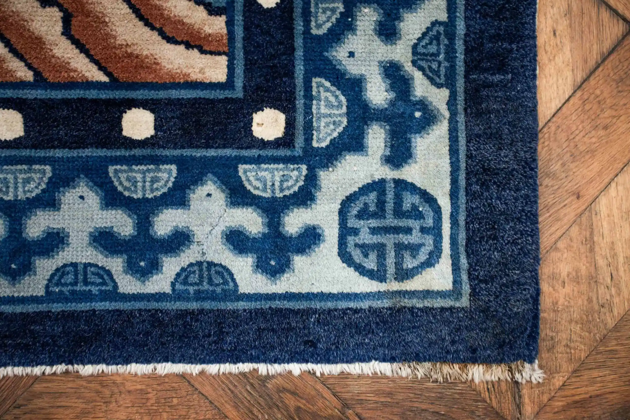 Starožitný čínský koberec Ningxia s čápy 275 X 190 cm