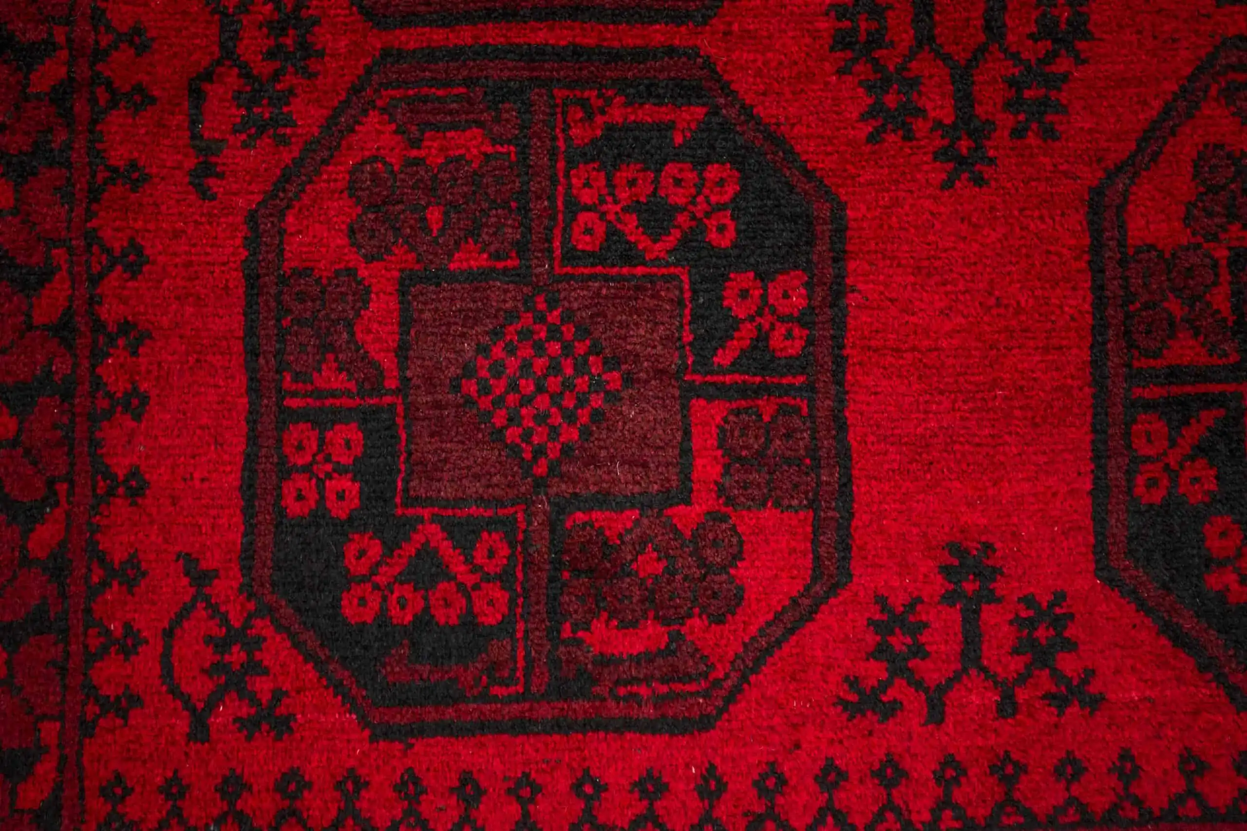 Ručně vázaný afghánský koberec Ačka 307 x 203 cm