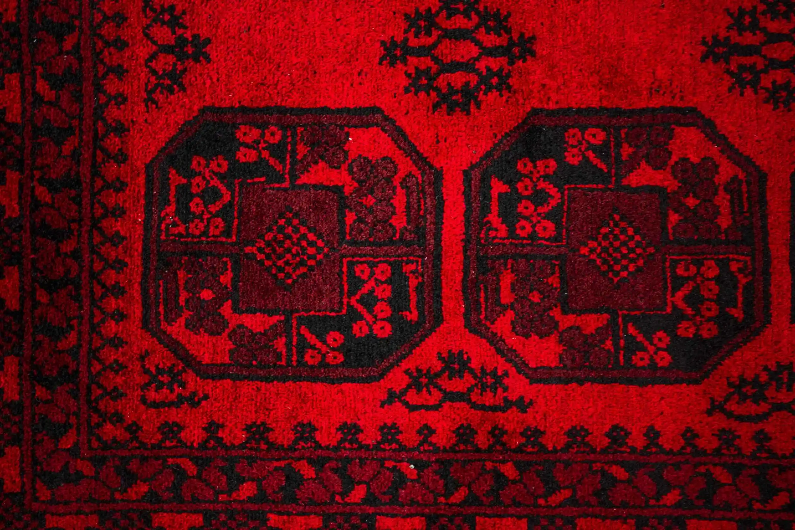 Ručně vázaný afghánský koberec Ačka 307 x 203 cm