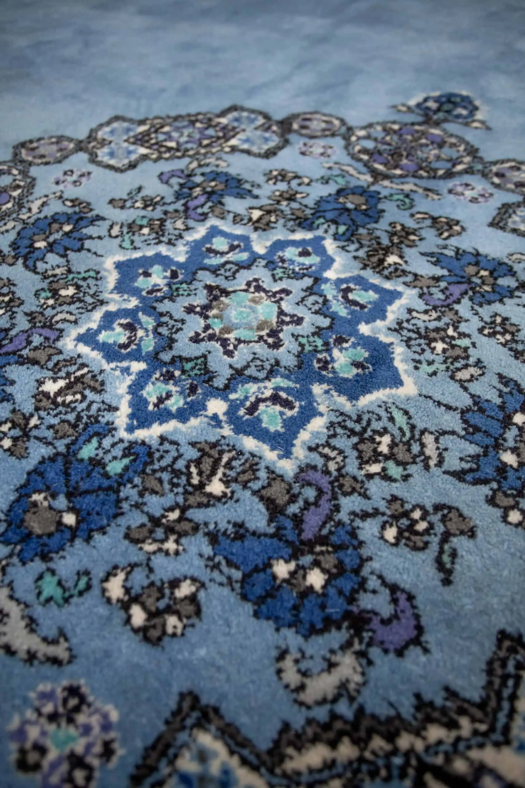 Orientální vlněný koberec z Tunisu modrý 305 X 395 cm