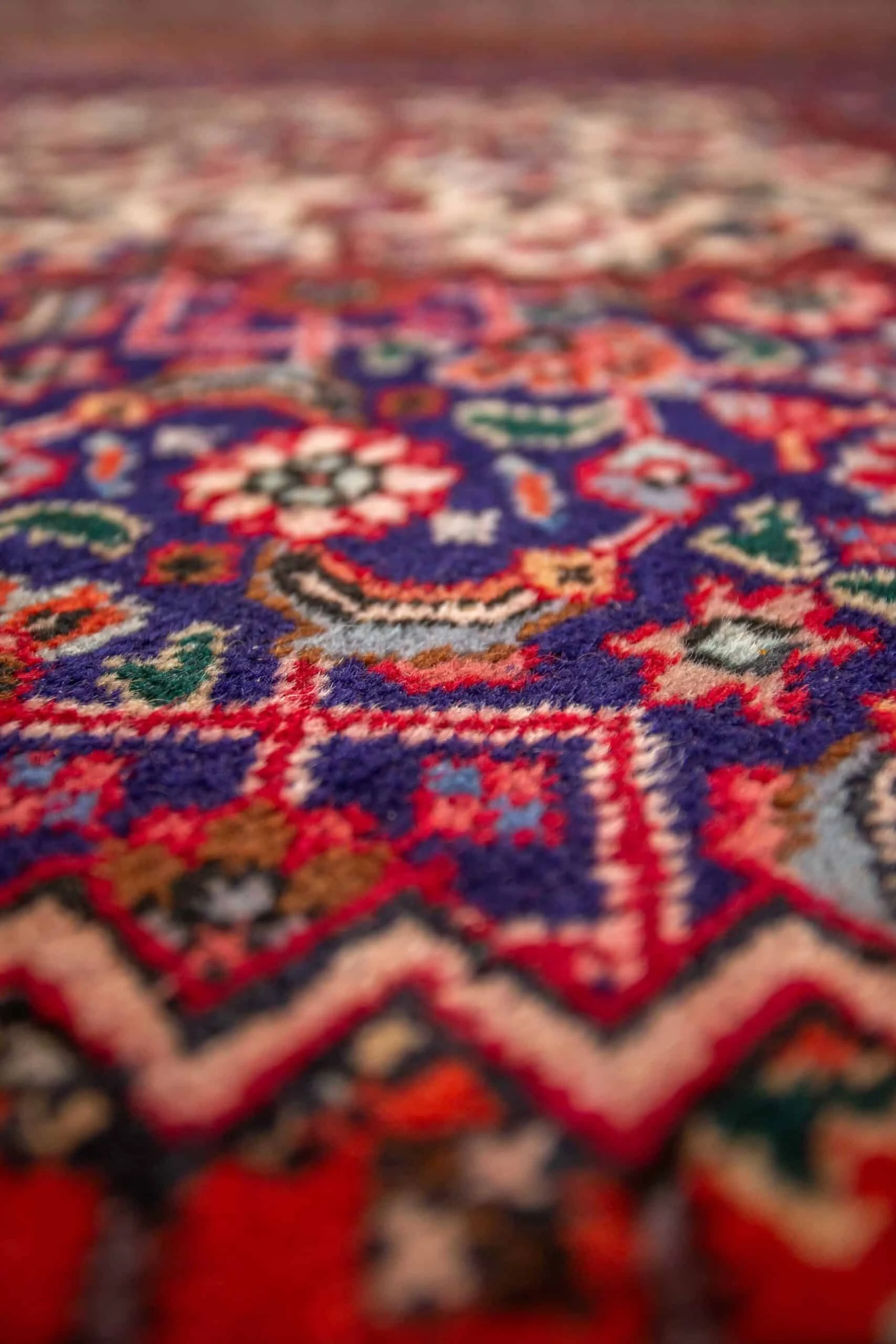 Ručně vázaný perský koberec Seneh 321 x 258 cm