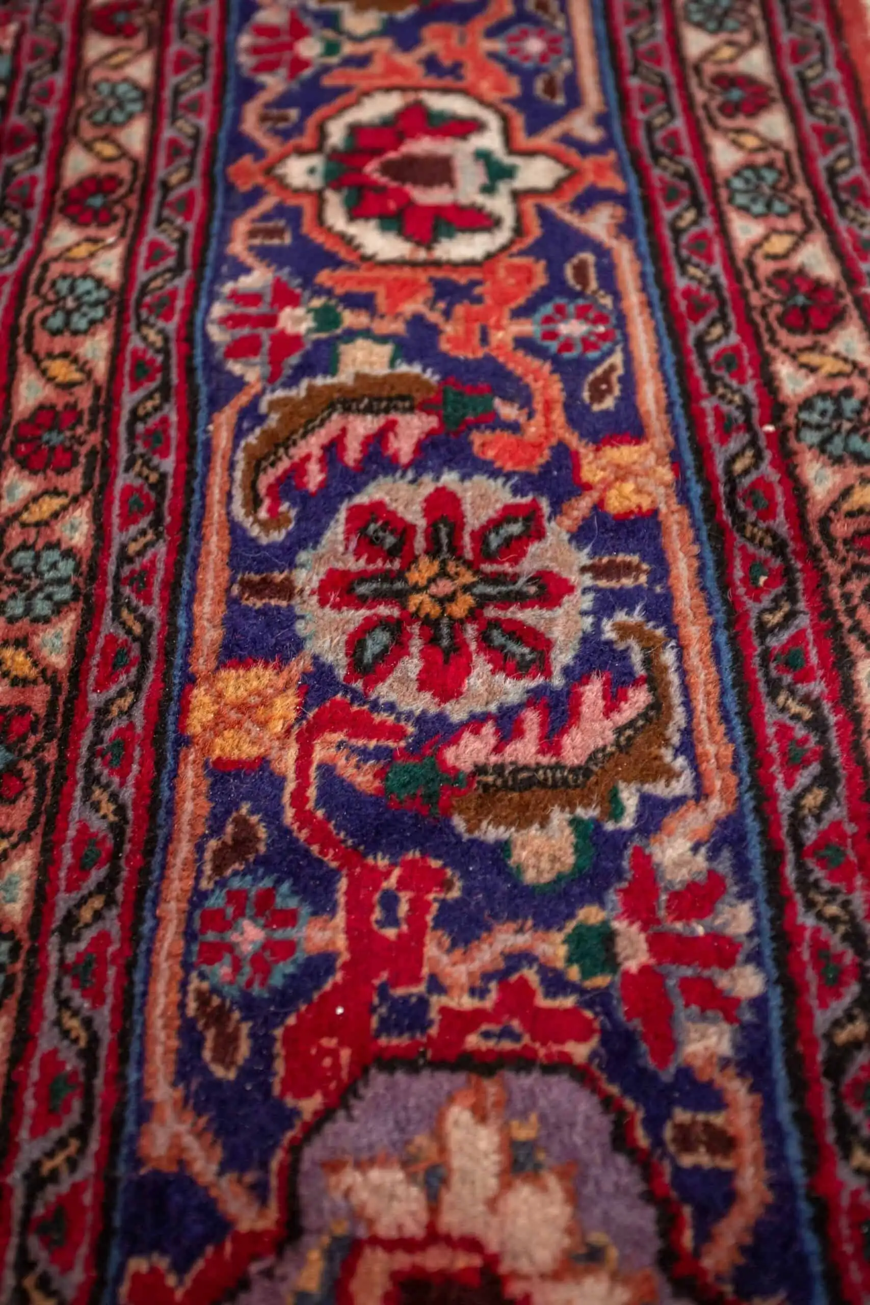 Ručně vázaný perský koberec Seneh 321 x 258 cm