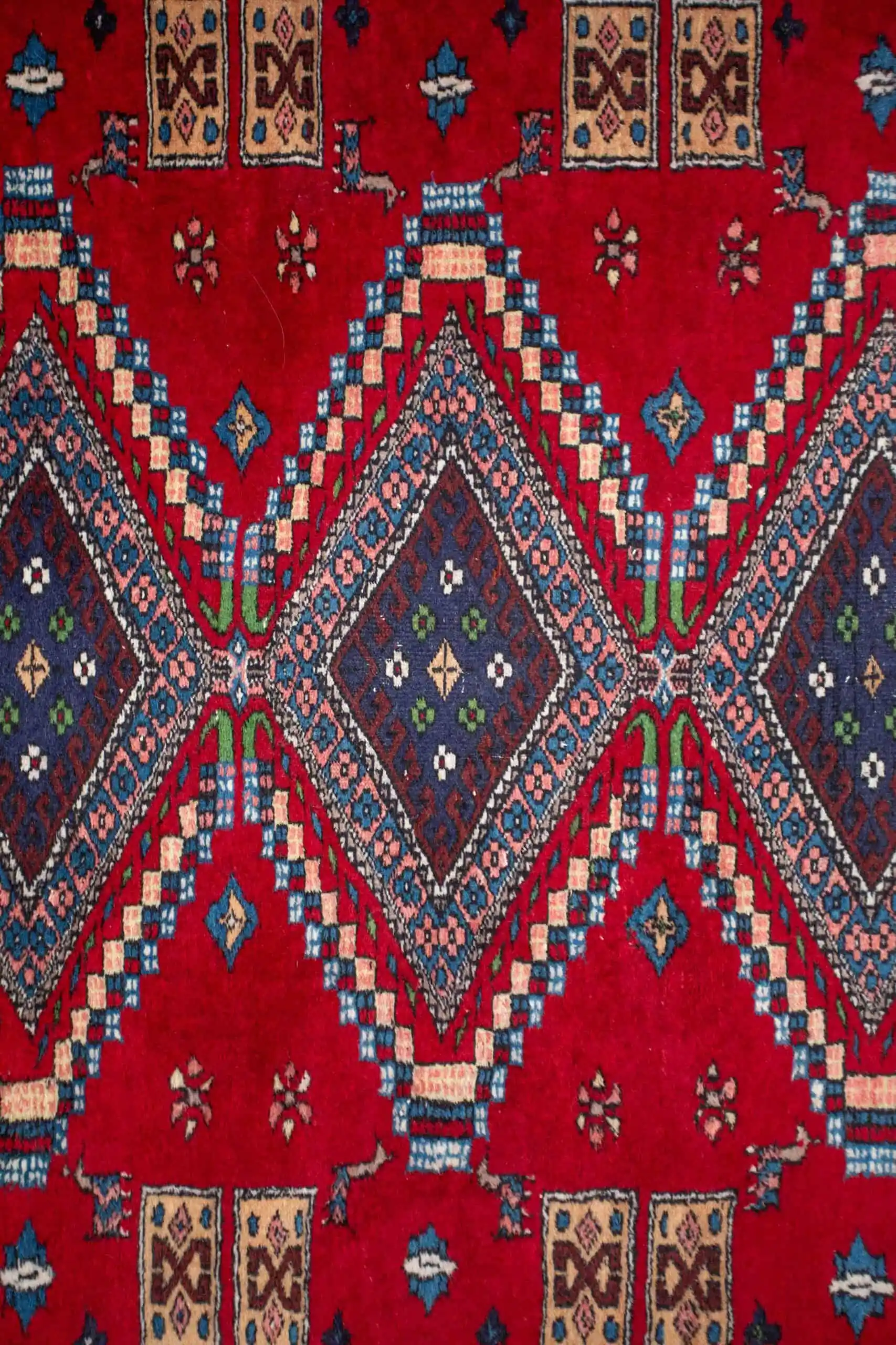 Ručně vázaný Pakistánský koberec Lahore 190 X 126 cm