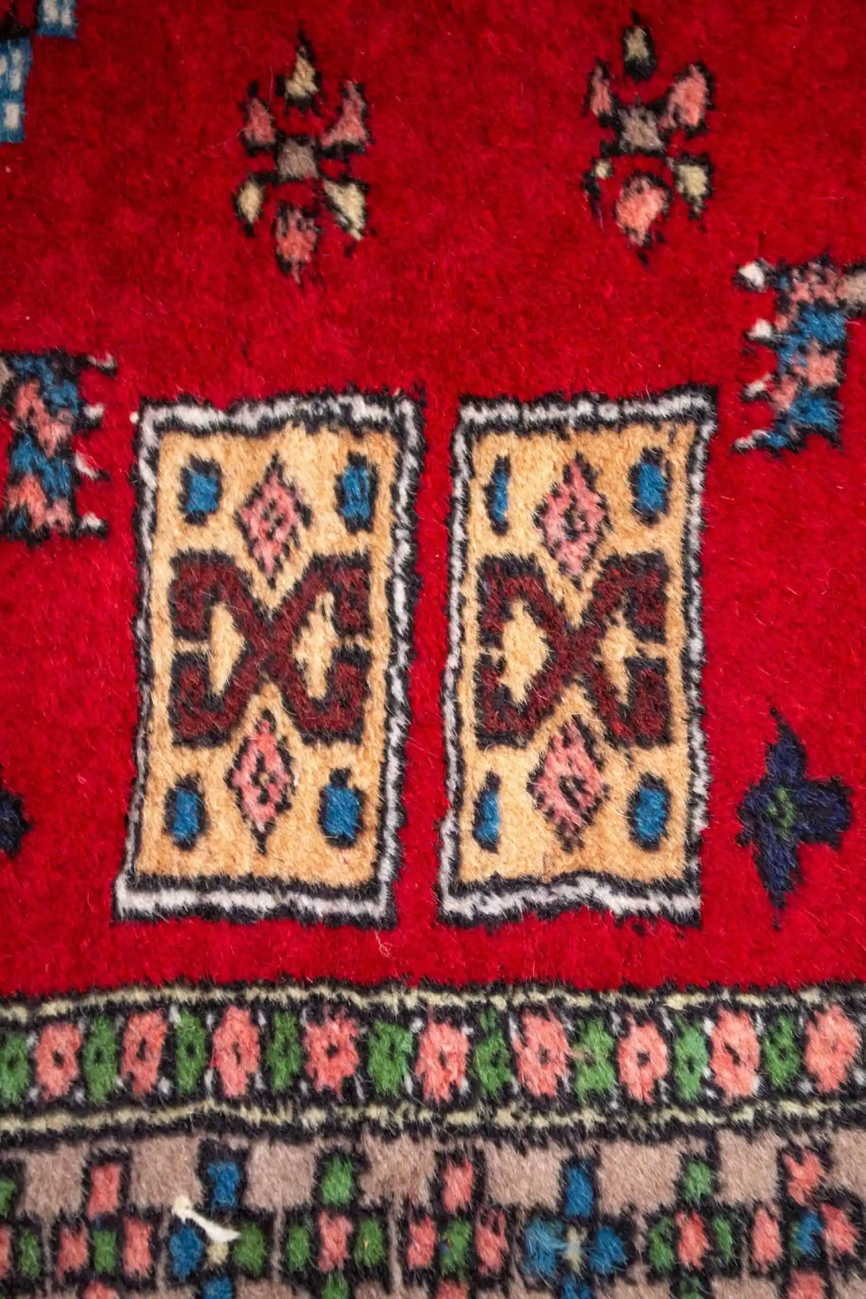 Ručně vázaný Pakistánský koberec Lahore 190 X 126 cm