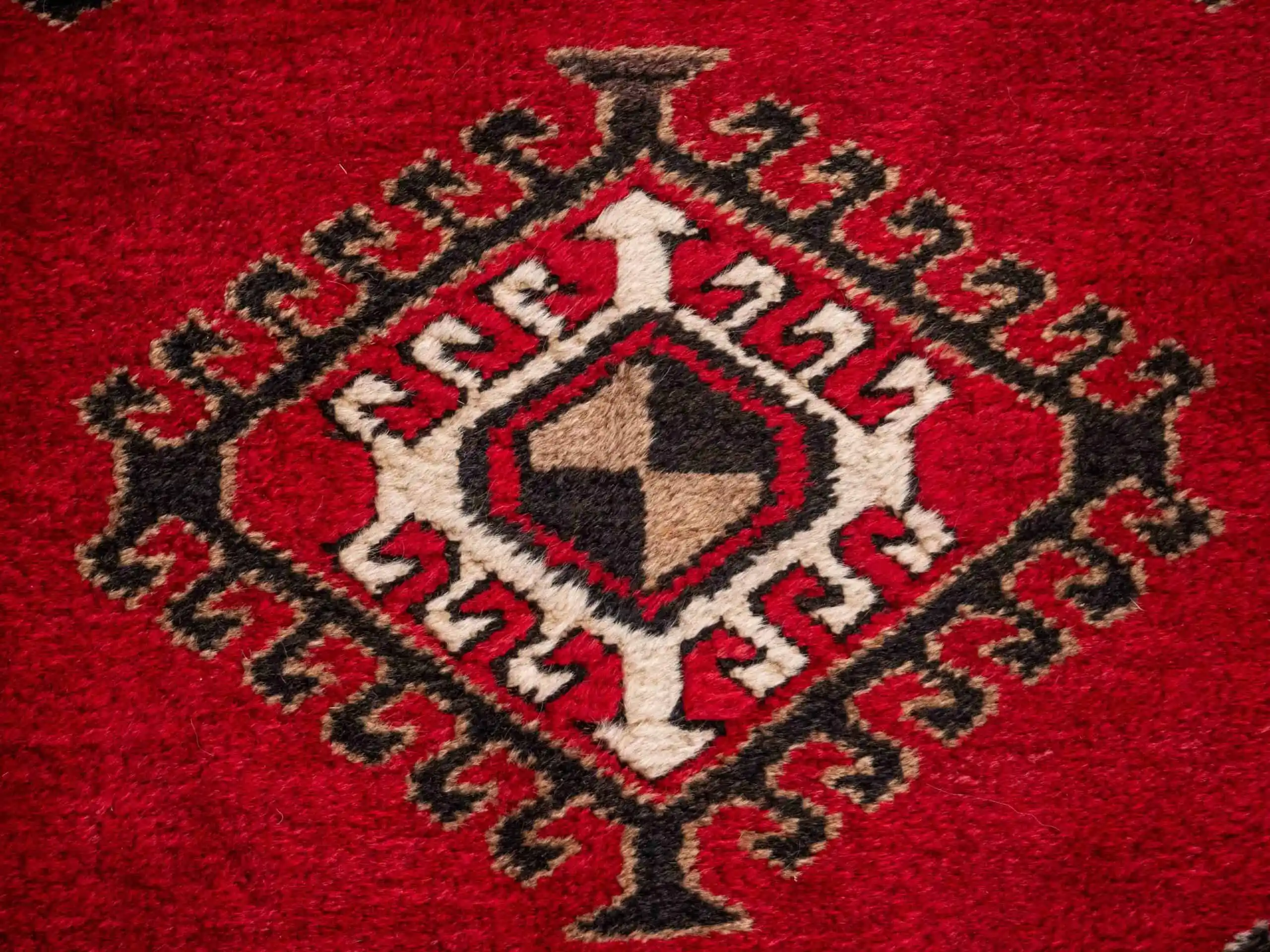 Perský nomádský koberec z vlny 199 X 97 cm