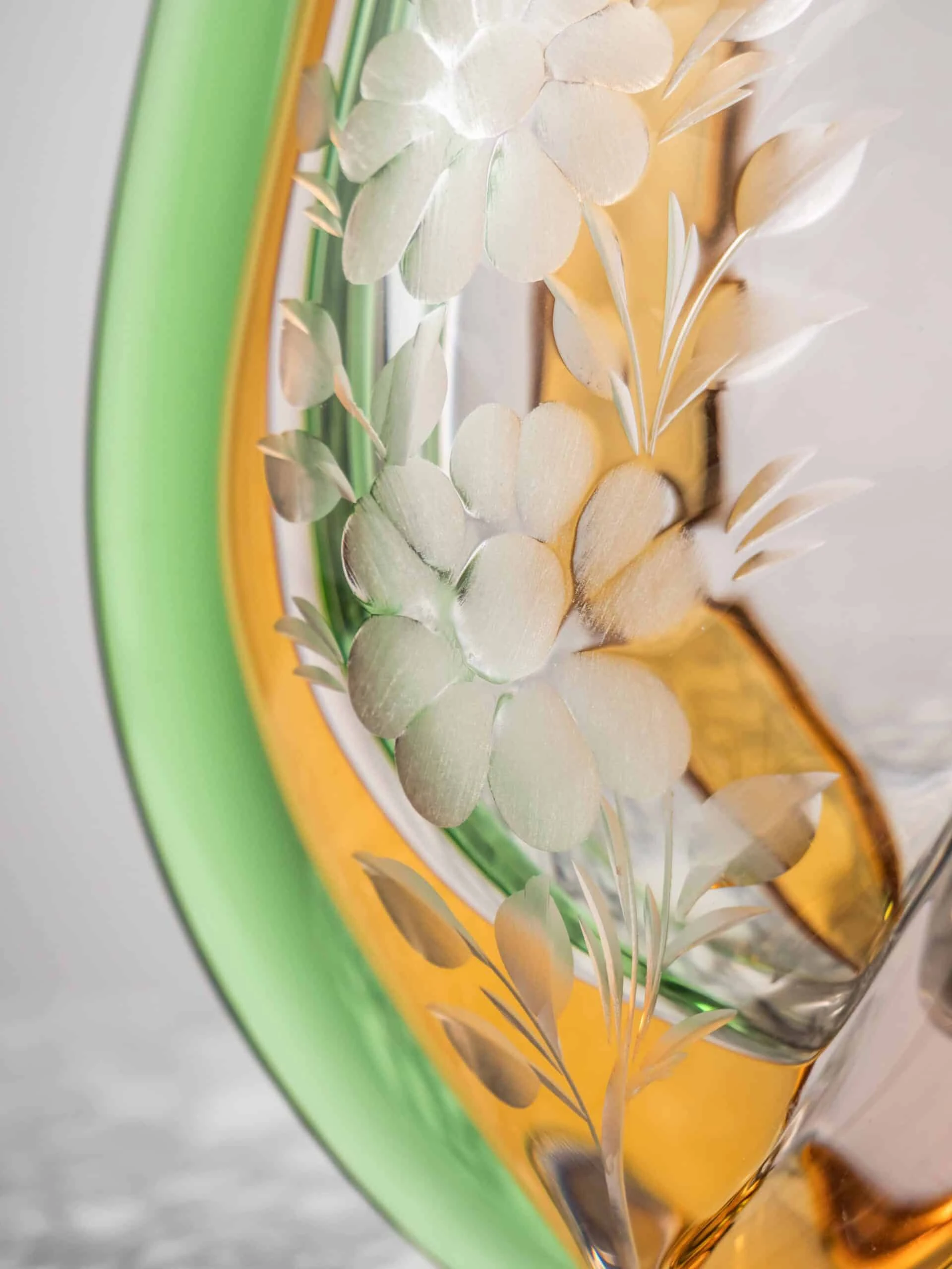 Hutní váza rytá František Zemek výška 30 cm