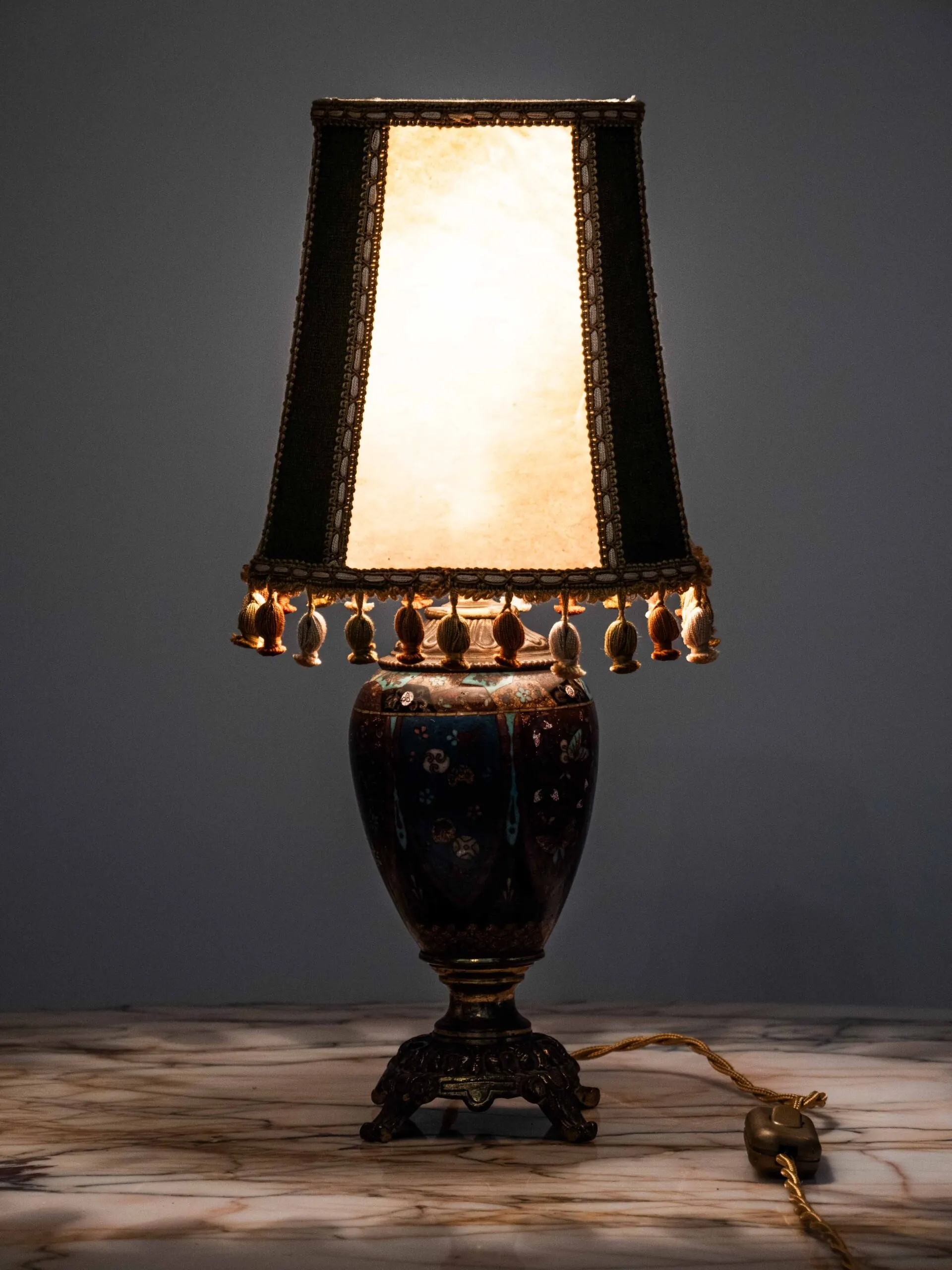 Čínská stolní lampa Cloisonne starožitná
