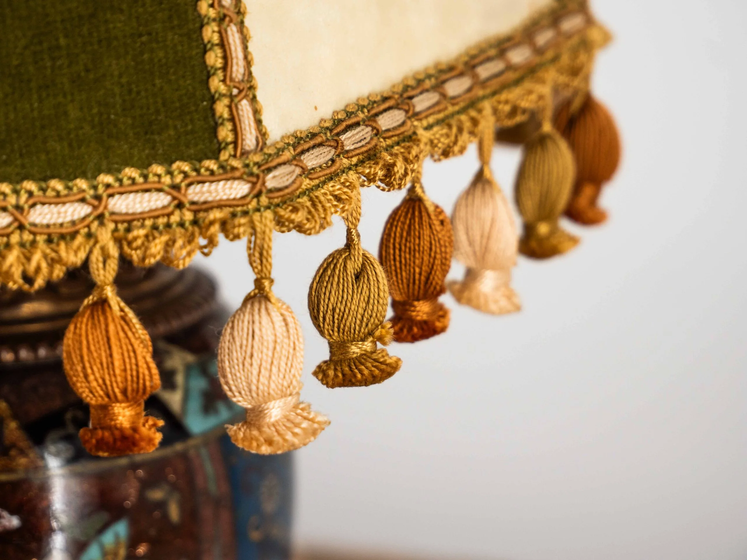 Čínská stolní lampa Cloisonne starožitná