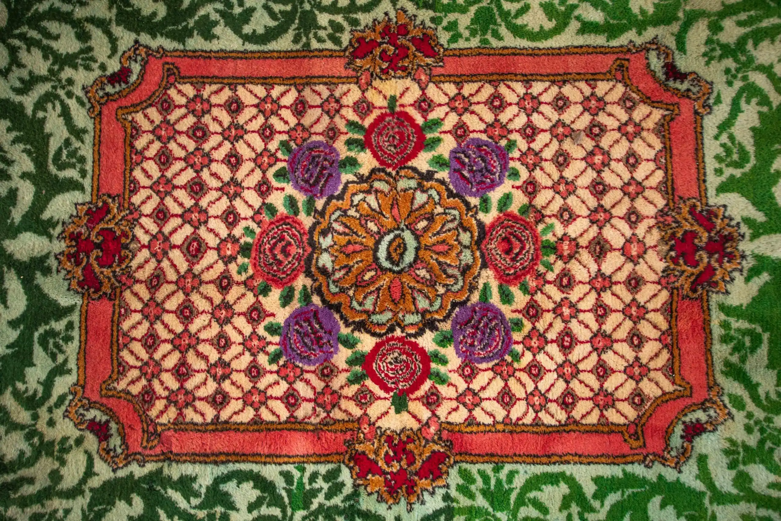 Velký koberec z Aubussonu 376 X 269 cm