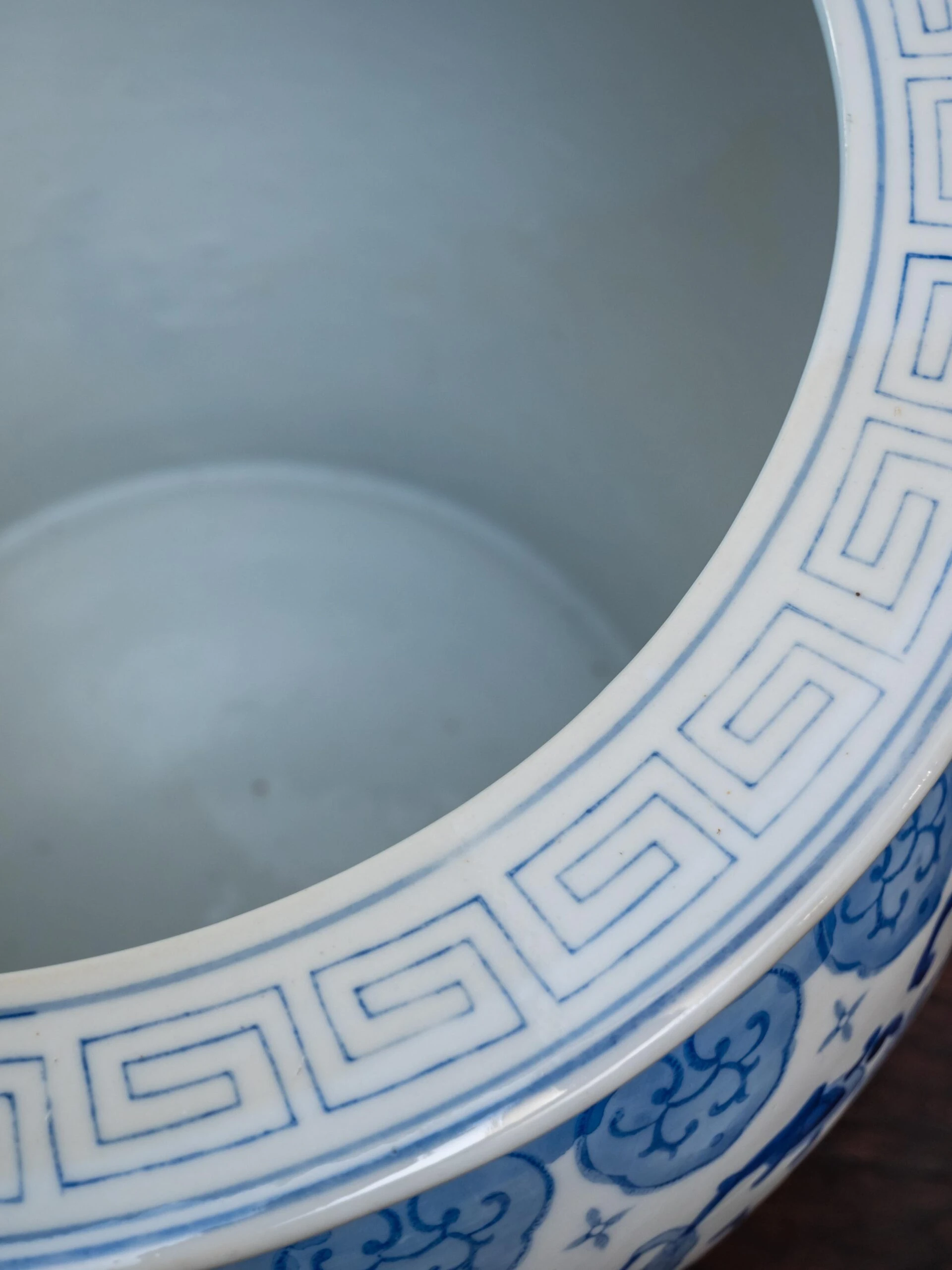 Ručně malovaný květináč v 30,5 cm