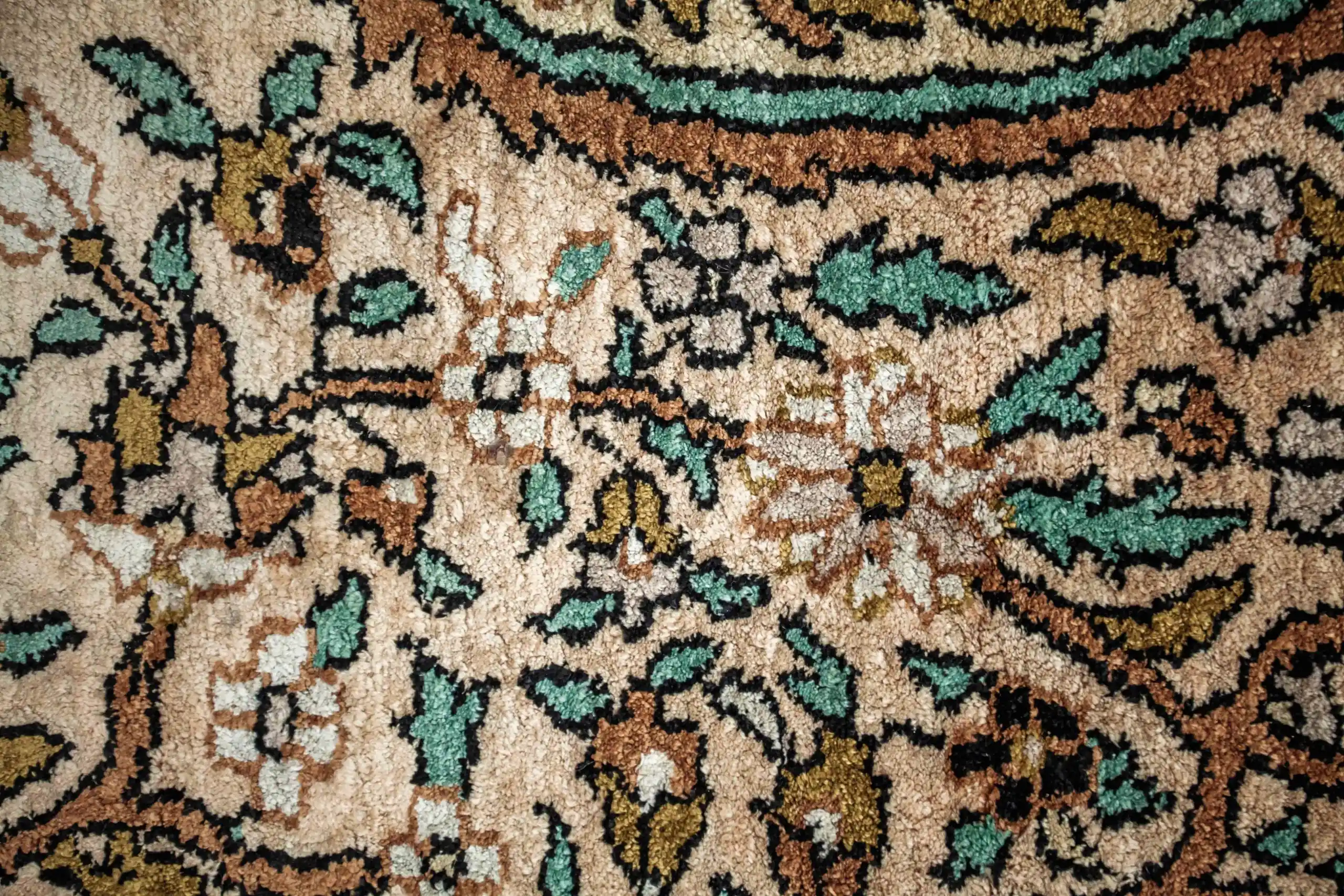 Hedvábný koberec z Kašmíru 188 X 125 cm