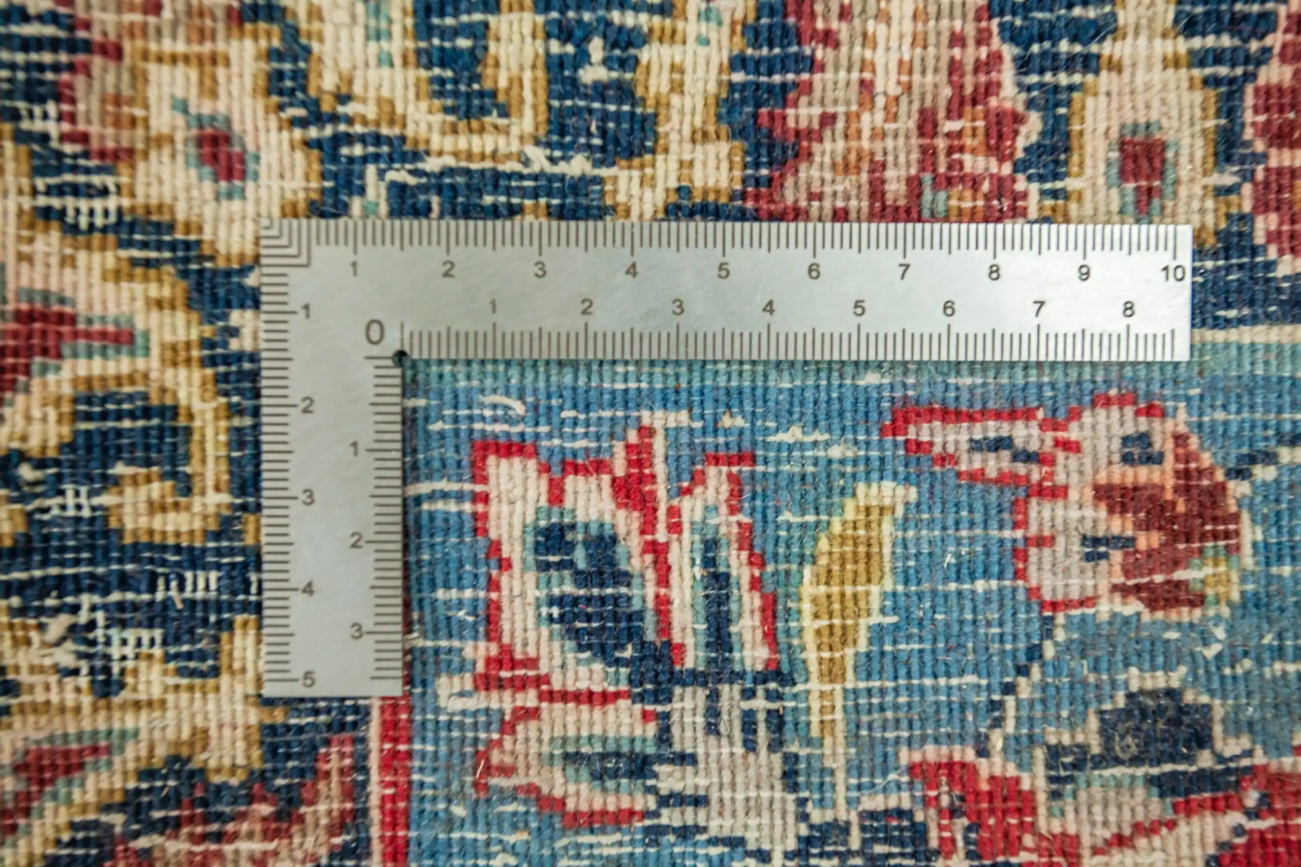 Perský koberec Isfahan signovaný 260 X 153 cm