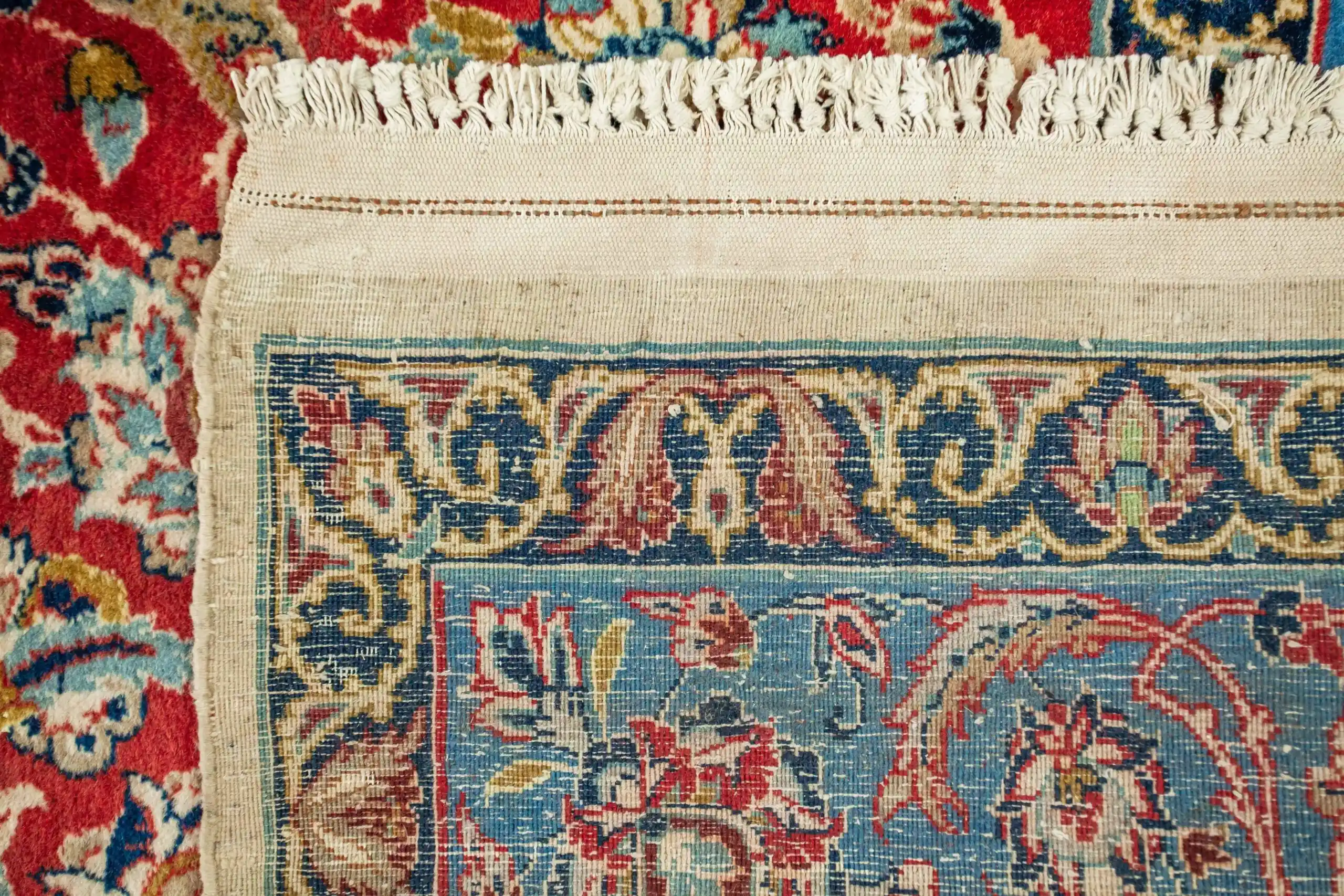 Perský koberec Isfahan signovaný 260 X 153 cm