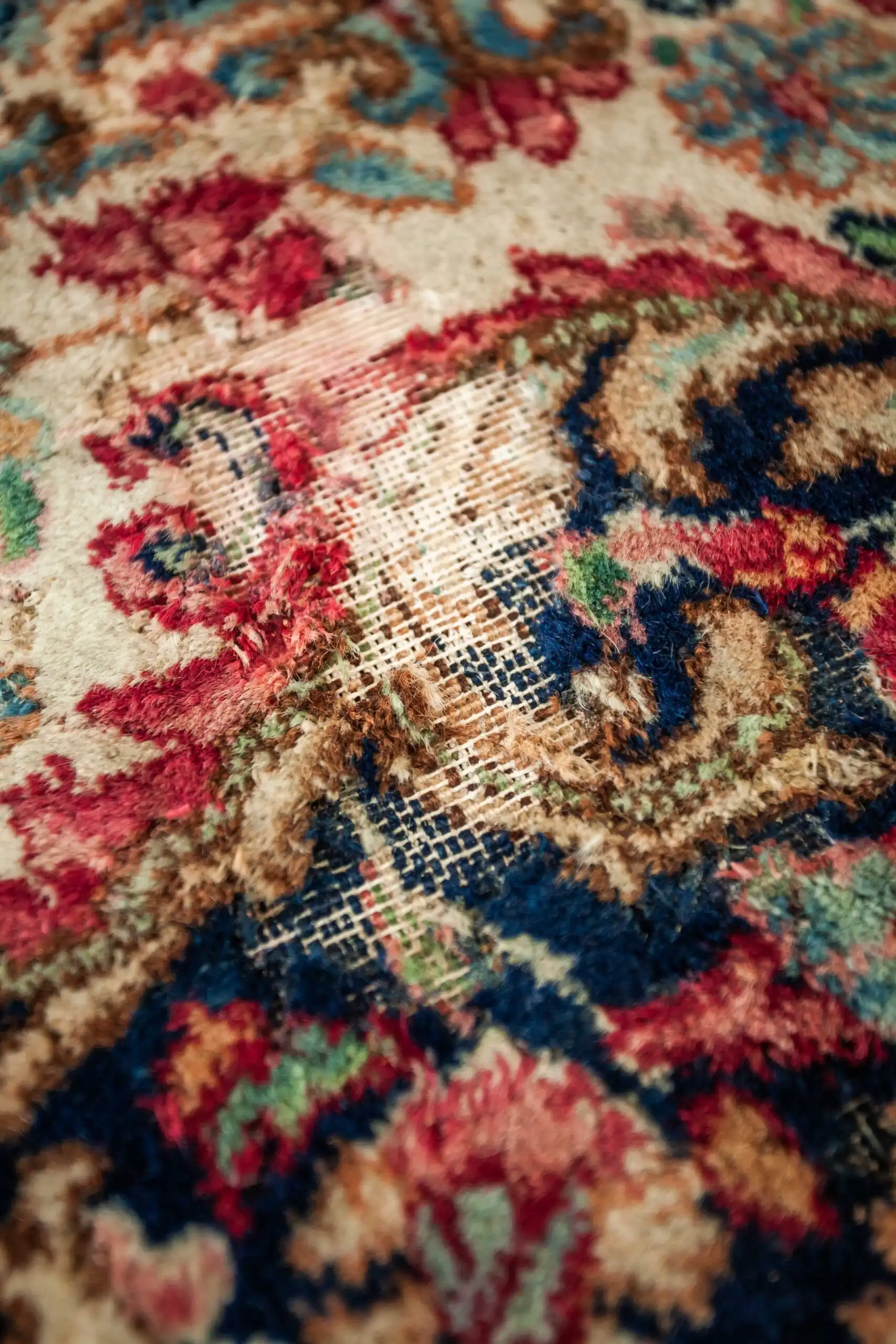 Perský ručně vázaný koberec Kerman 444 x 305 cm Signovaný